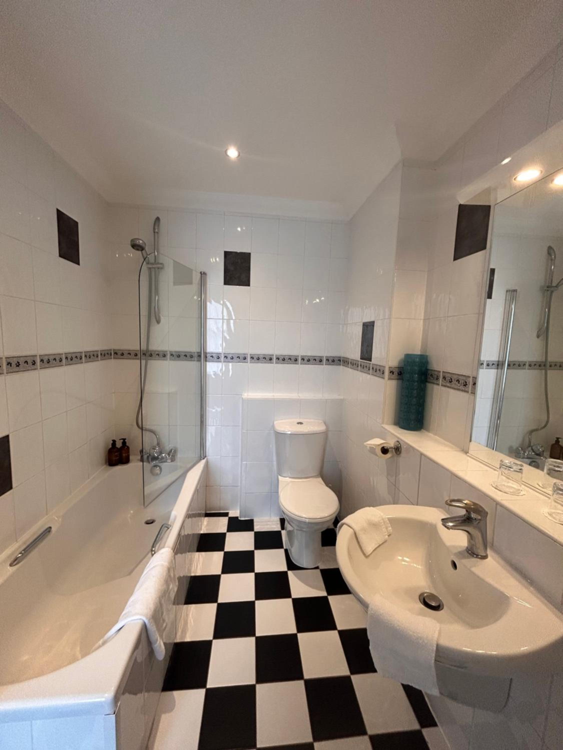 Superior Double Room - Photo 5