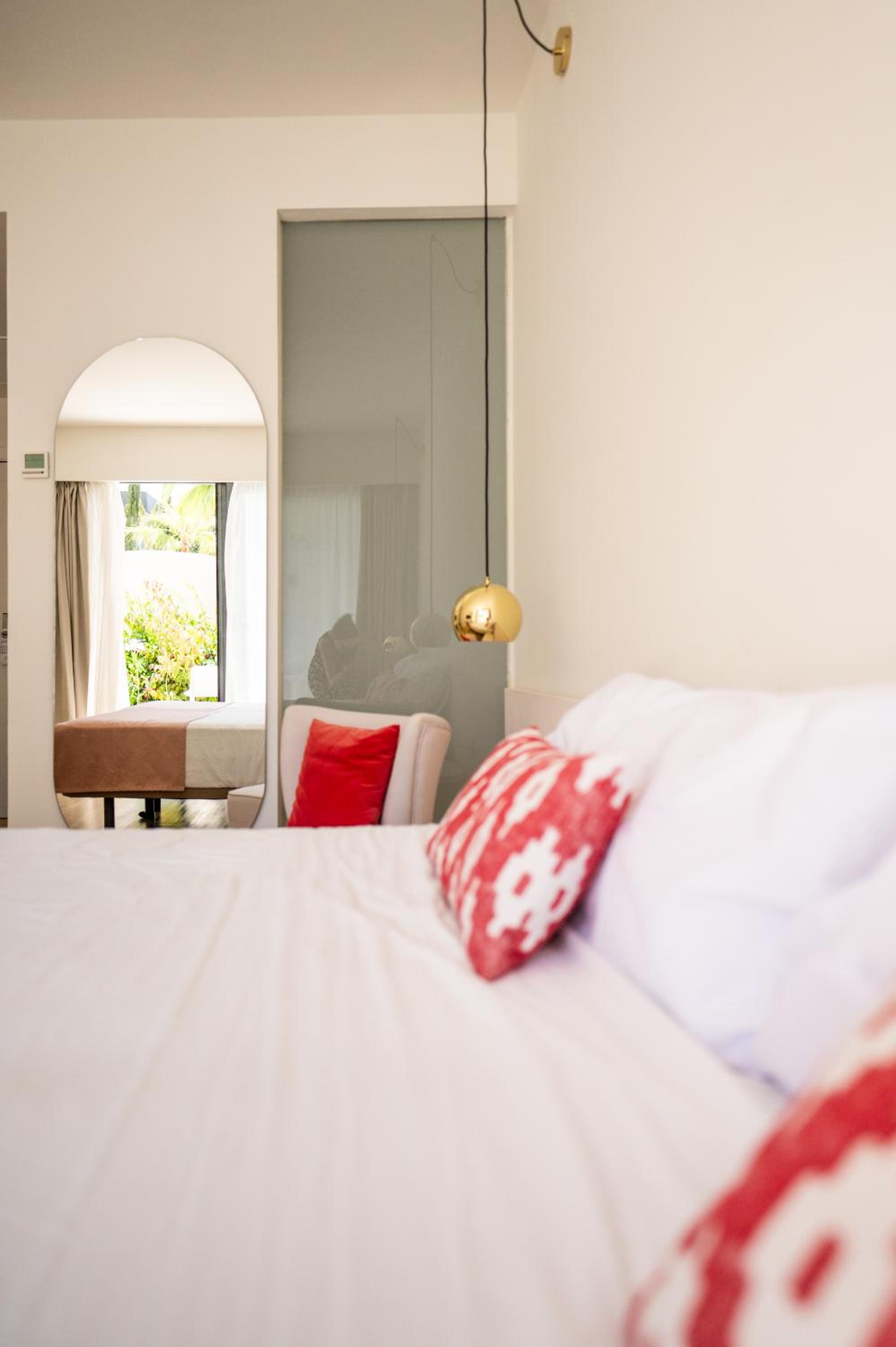 Double Room with Garden View - Photo 13