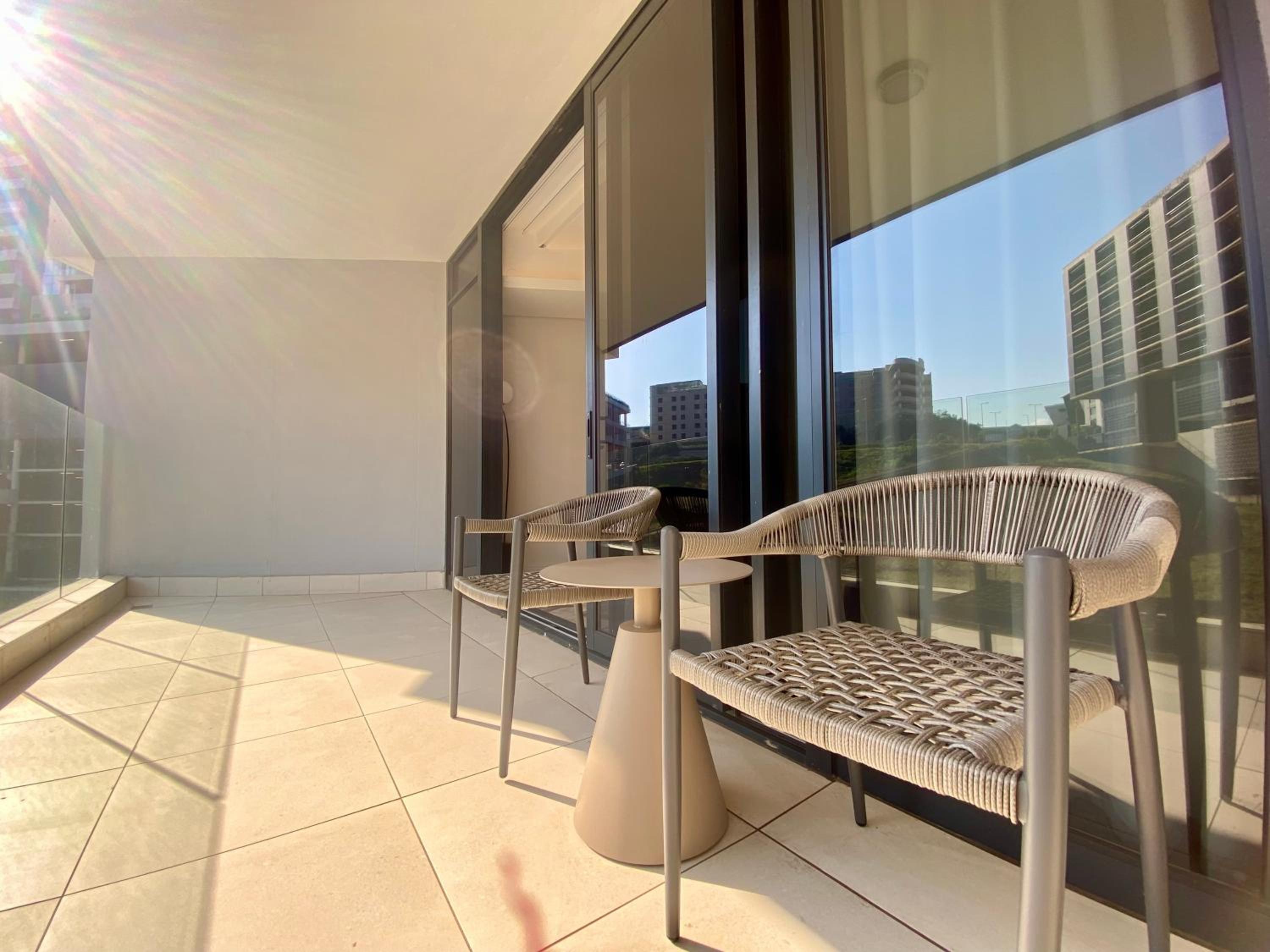 Deluxe Double or Twin Room with Balcony - Photo 5