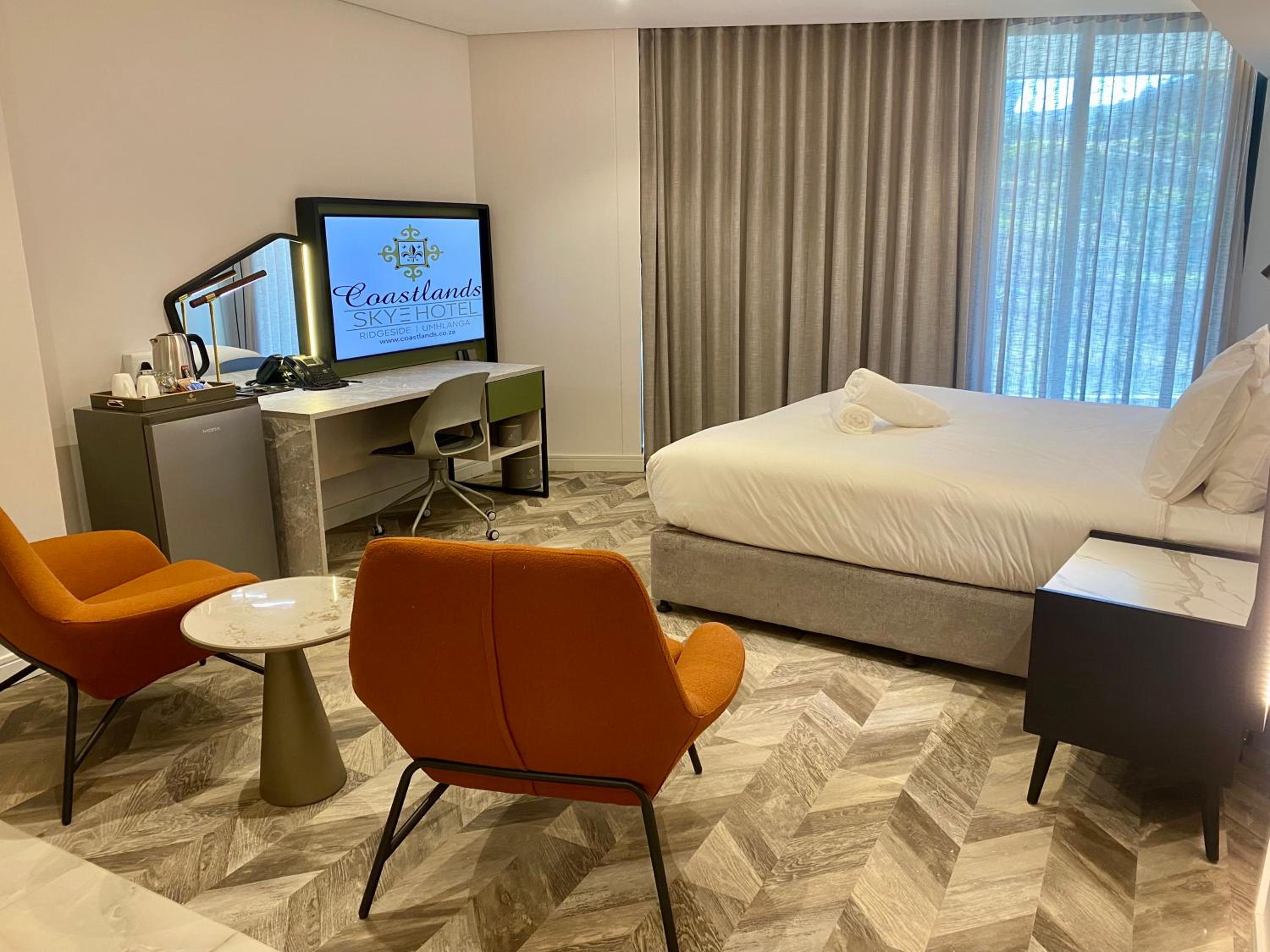 Deluxe Double or Twin Room with Balcony - Photo 1