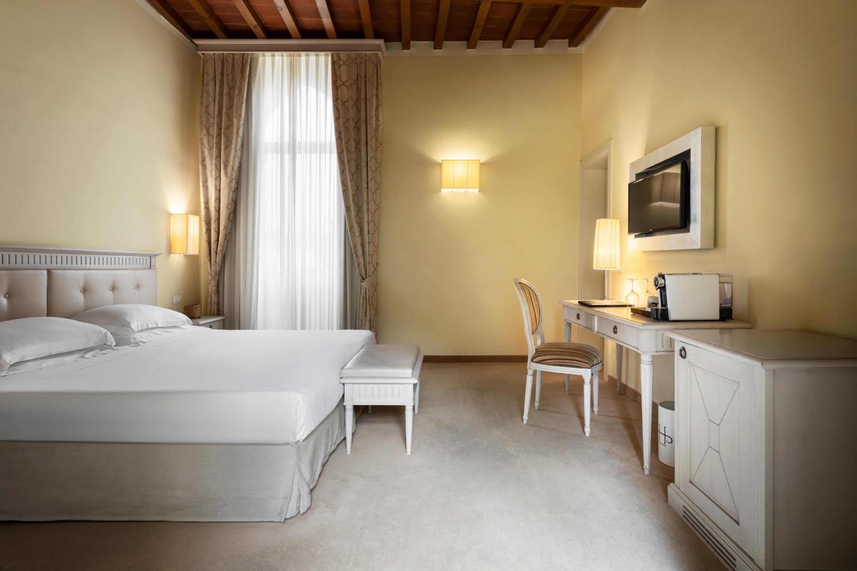 Superior Double Room - Photo 1
