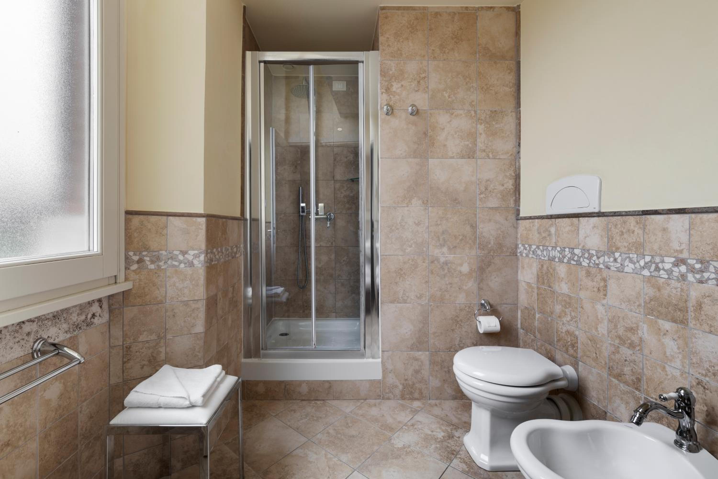 Superior Double Room - Photo 3