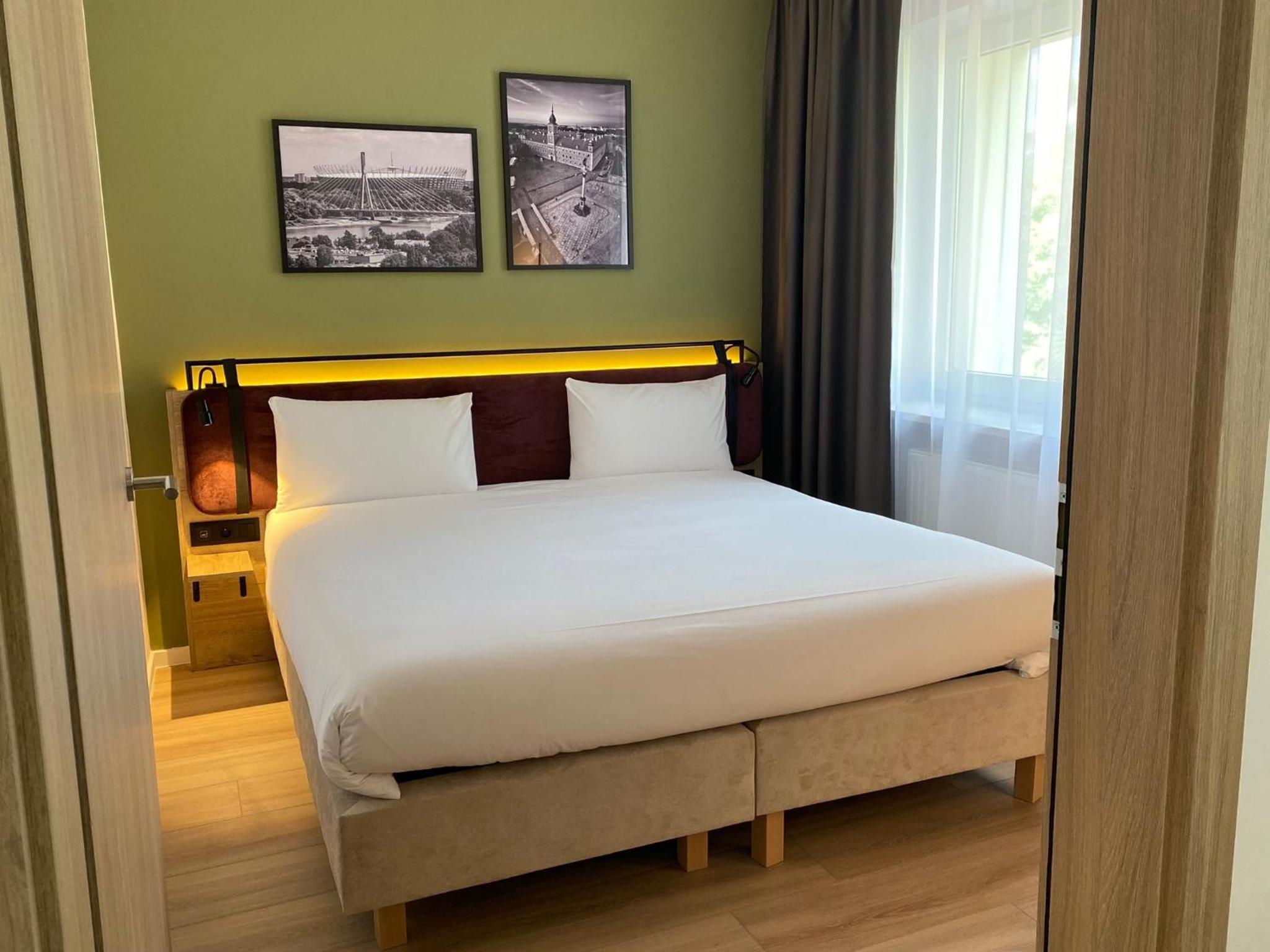 King Suite with Sofa Bed - Photo 17