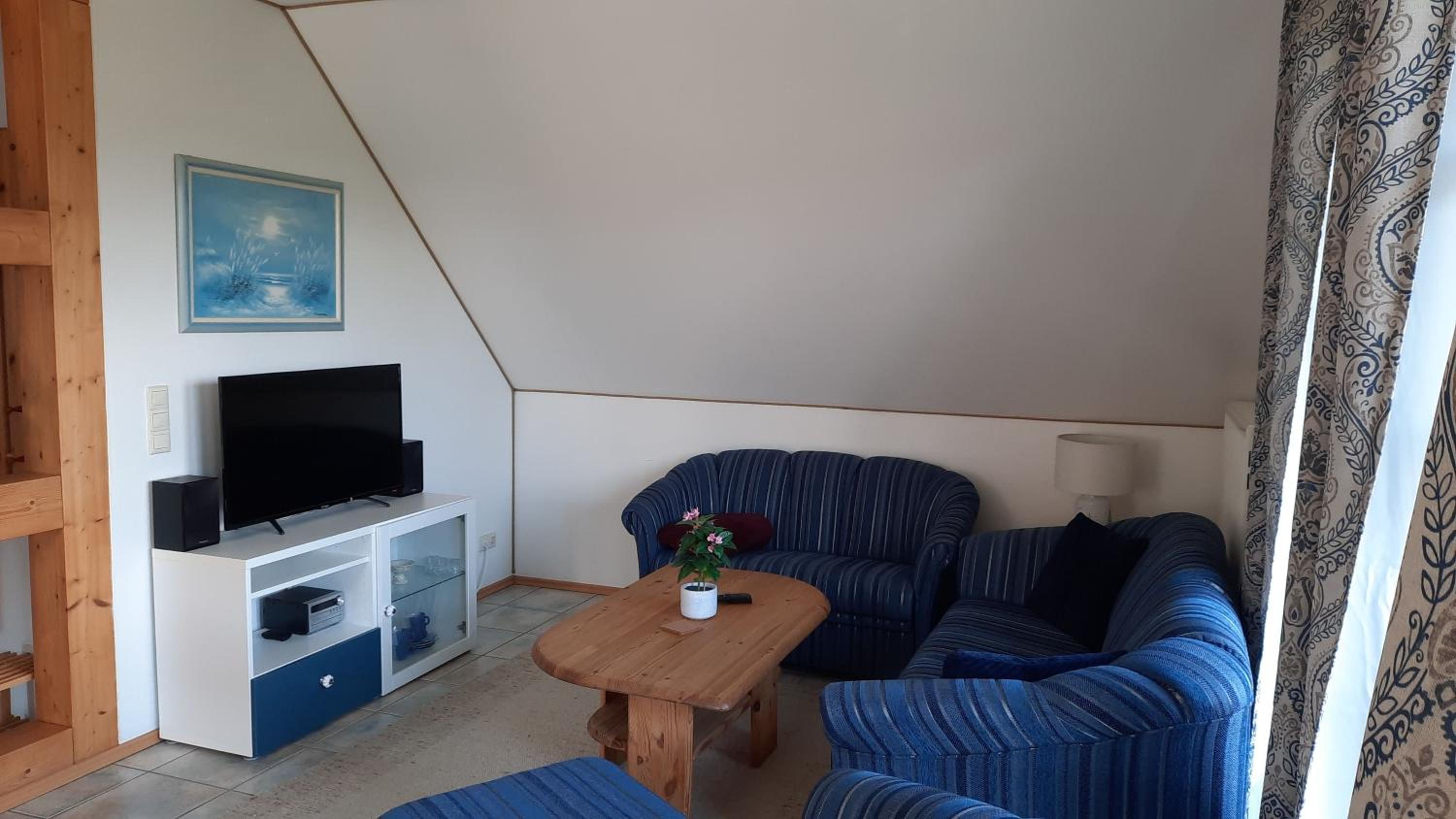 Two-Bedroom Apartment with Balcony photo 1