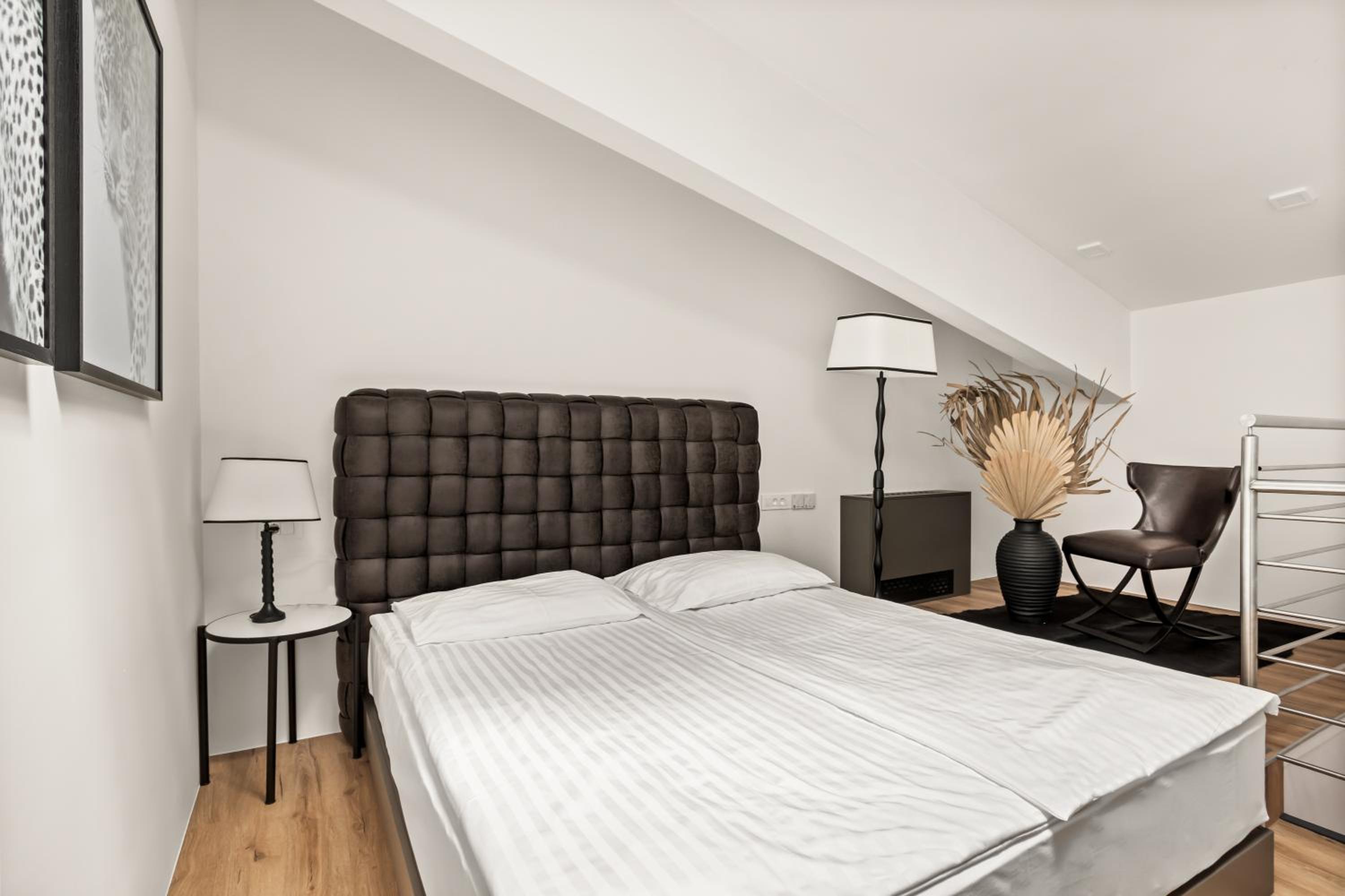 Double Room with Extra Bed photo 1