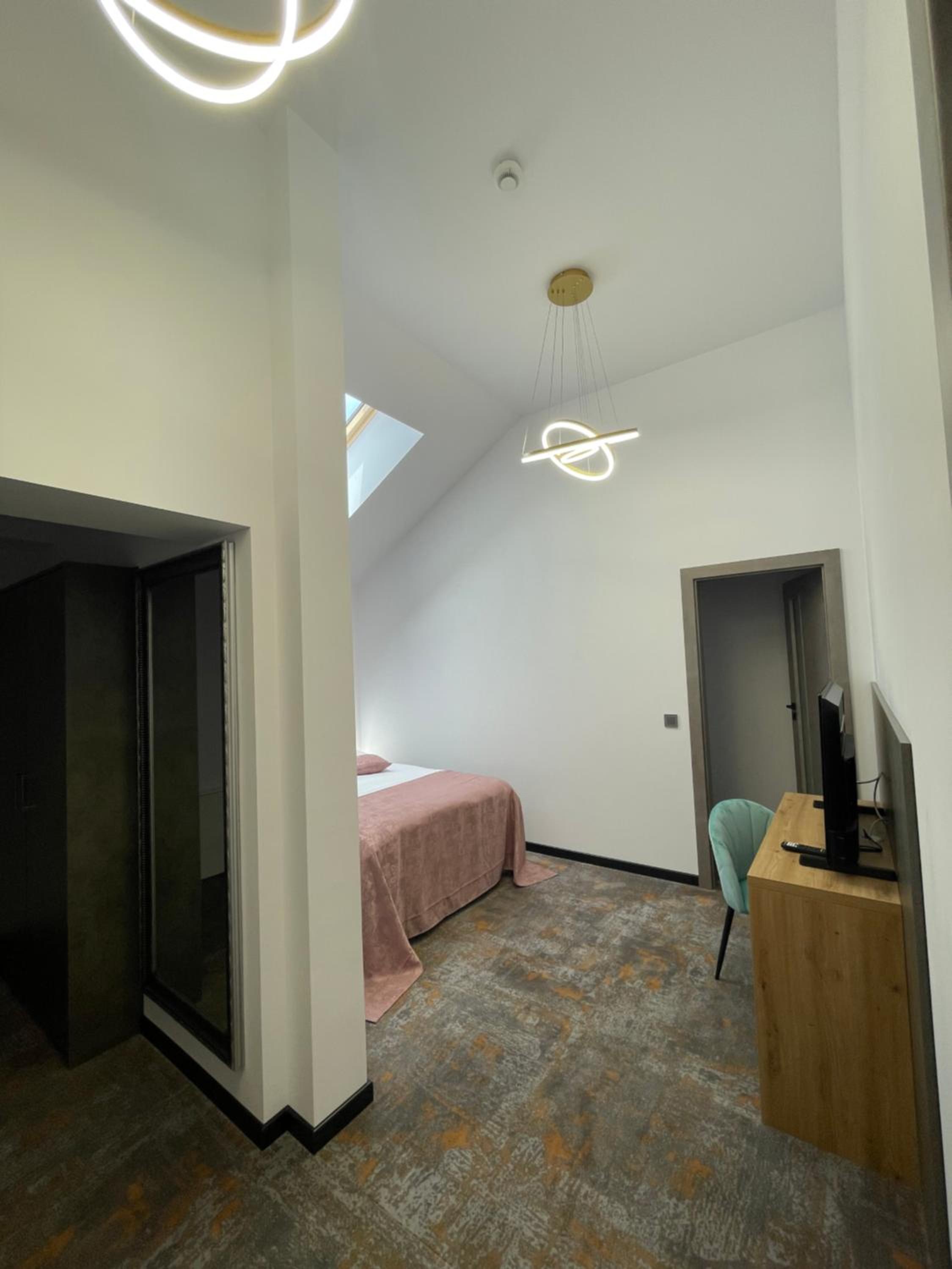 Two-Bedroom Deluxe Apartment photo 2