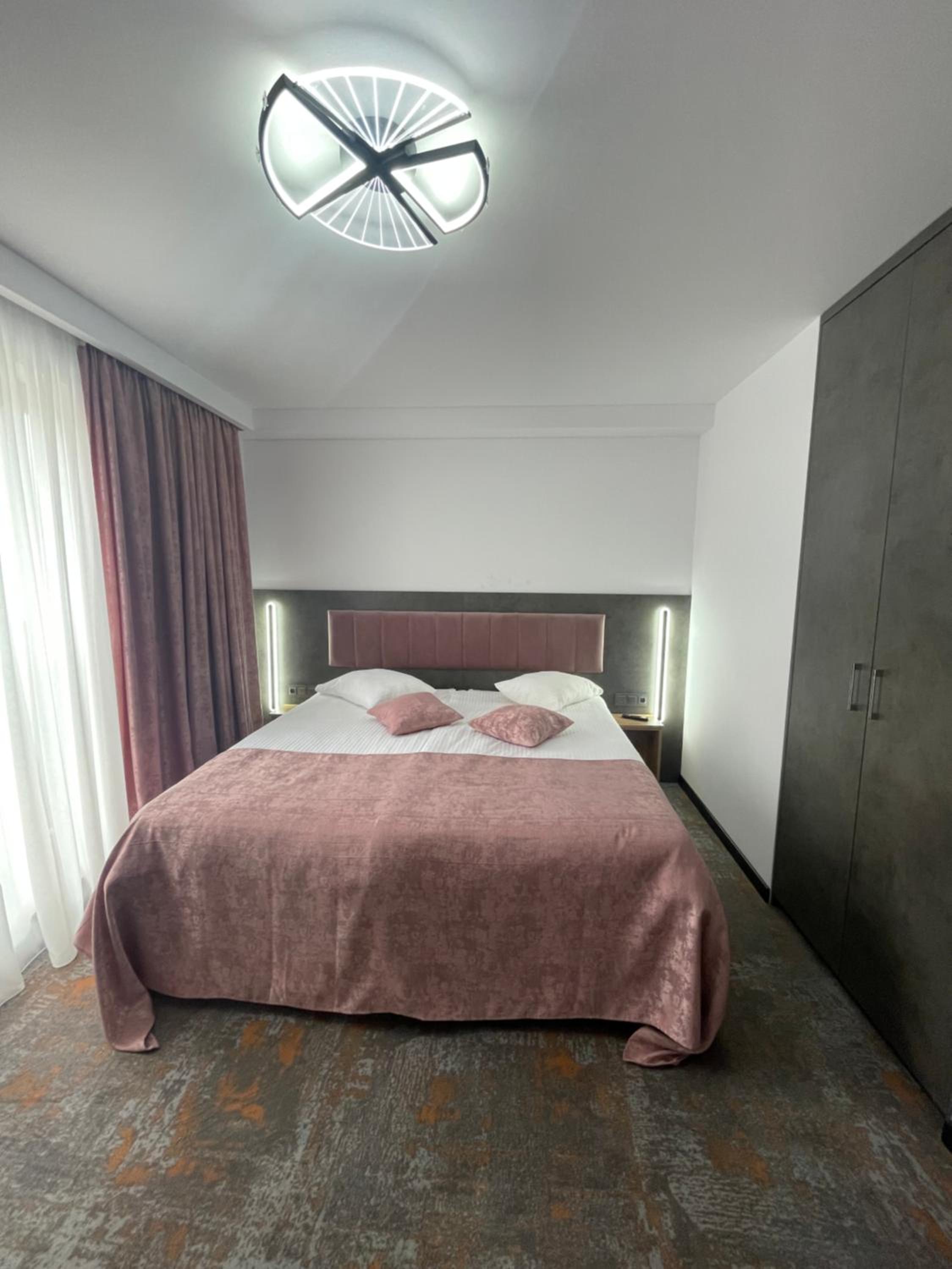 Deluxe Double Room photo 3
