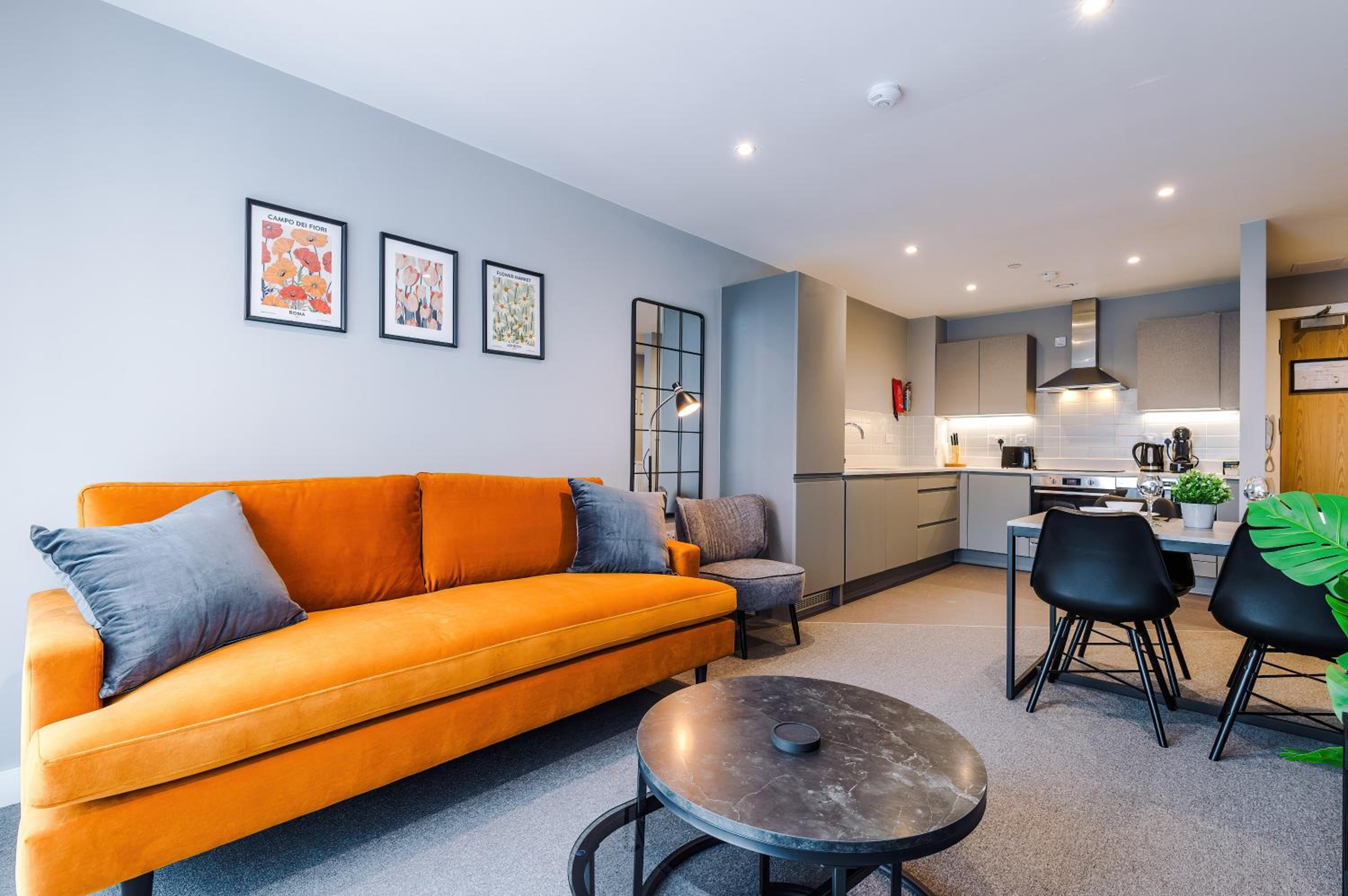 One-Bedroom Apartment
