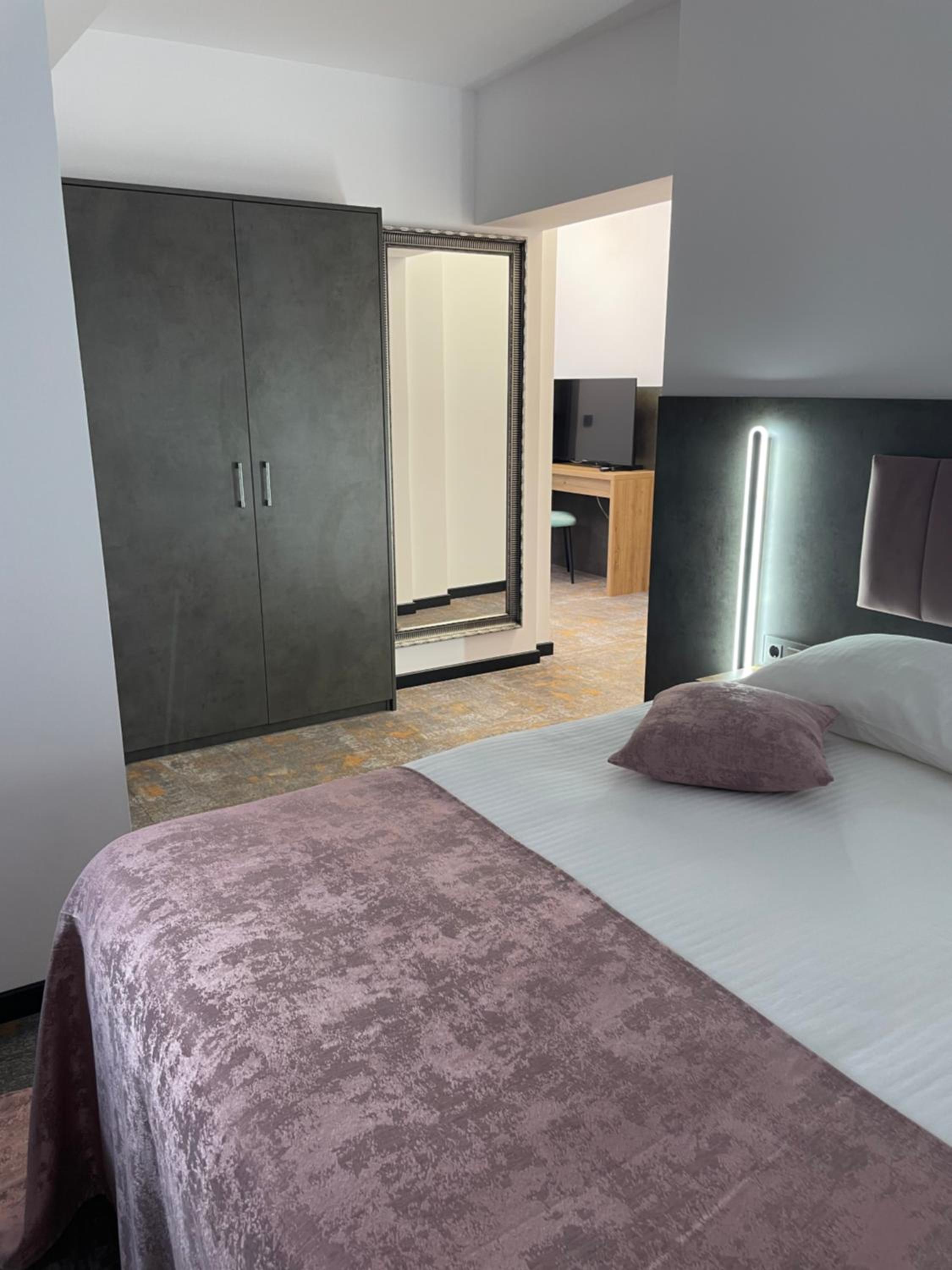 Double or Twin Room photo 2