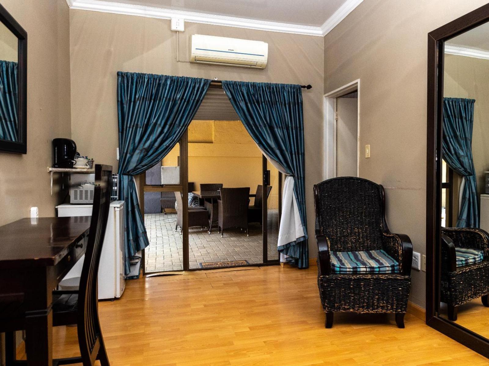 Premier Queen Room - Photo 3