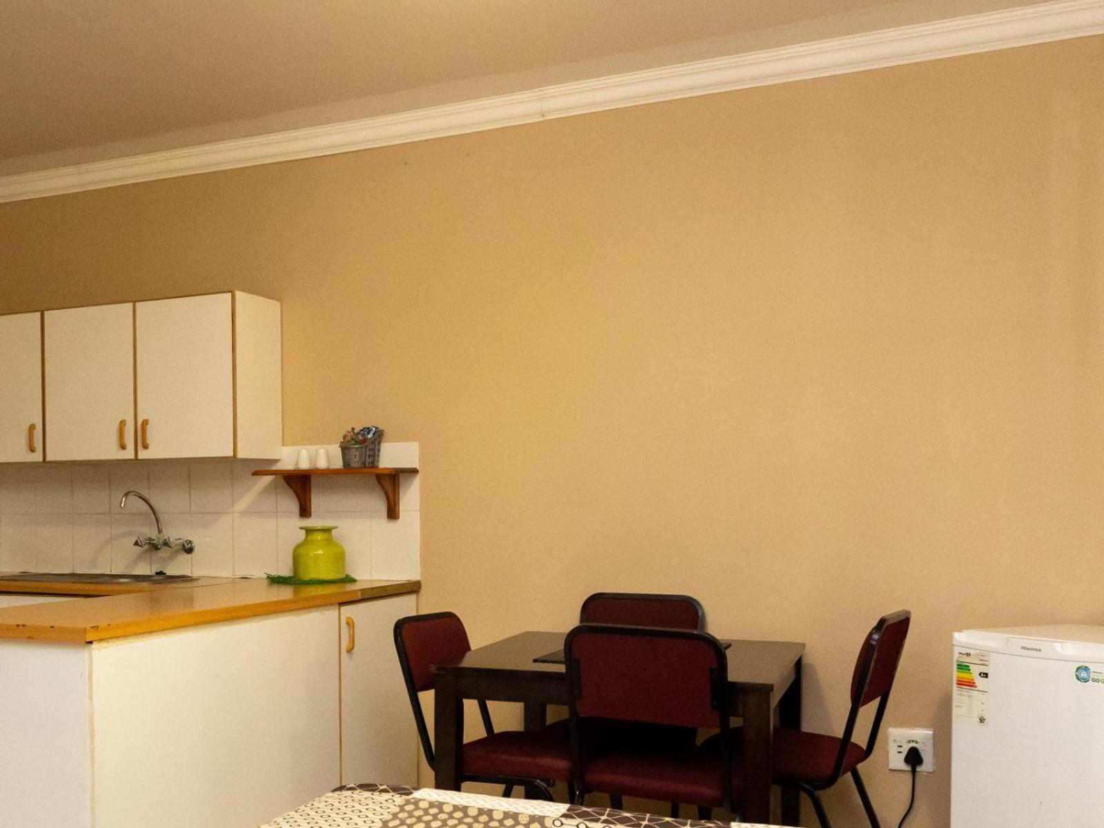 Standard Family Room - Photo 6