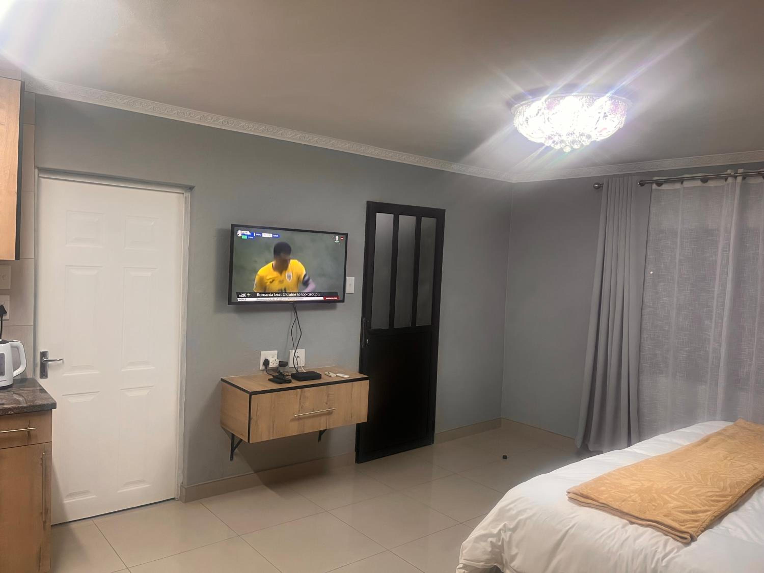 Superior King Room photo 1