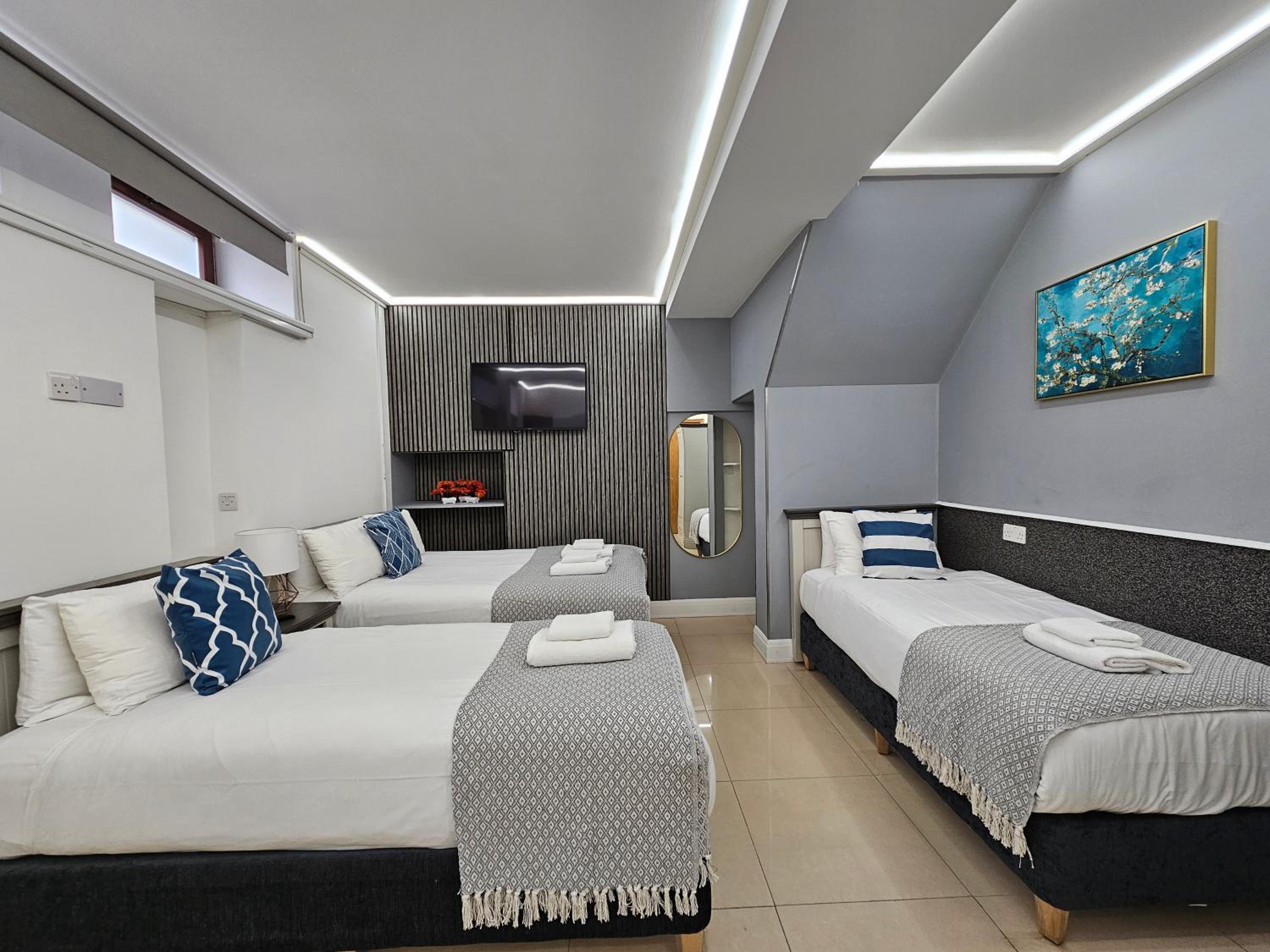 Quadruple Room photo 3