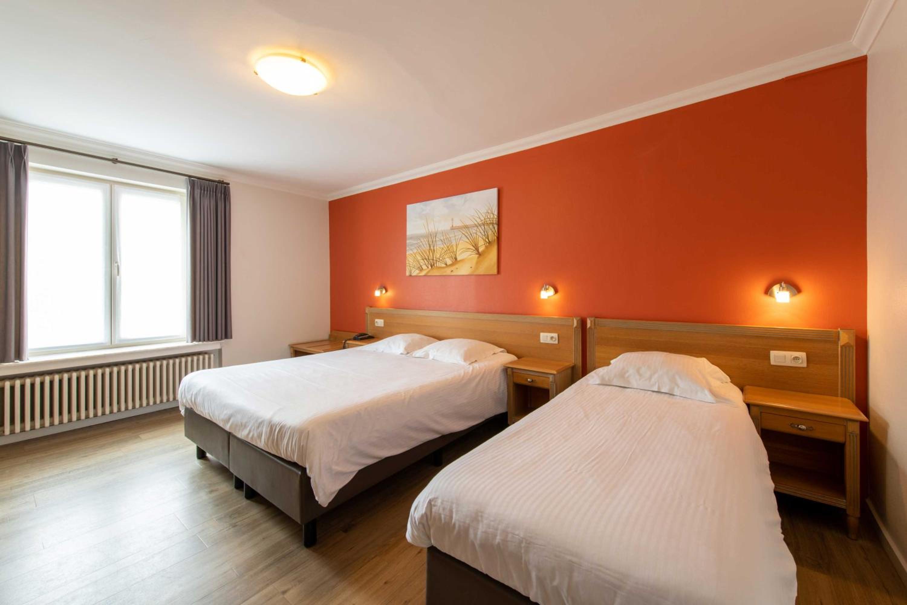 Triple Room - Photo 9
