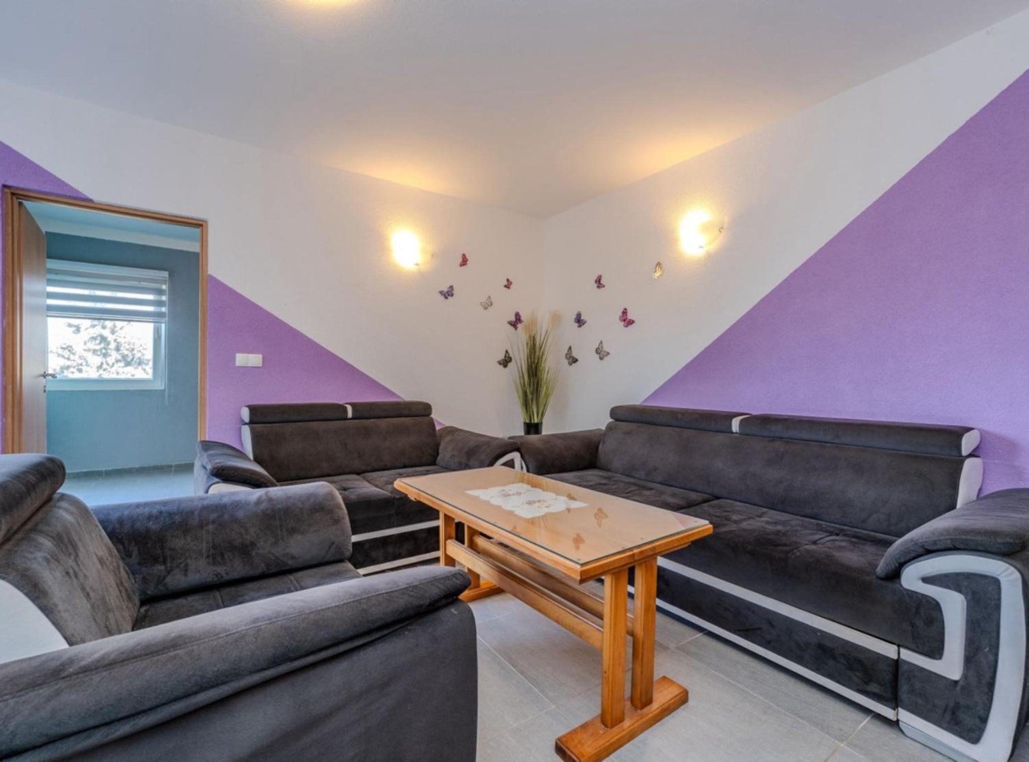 One Bedroom photo 1