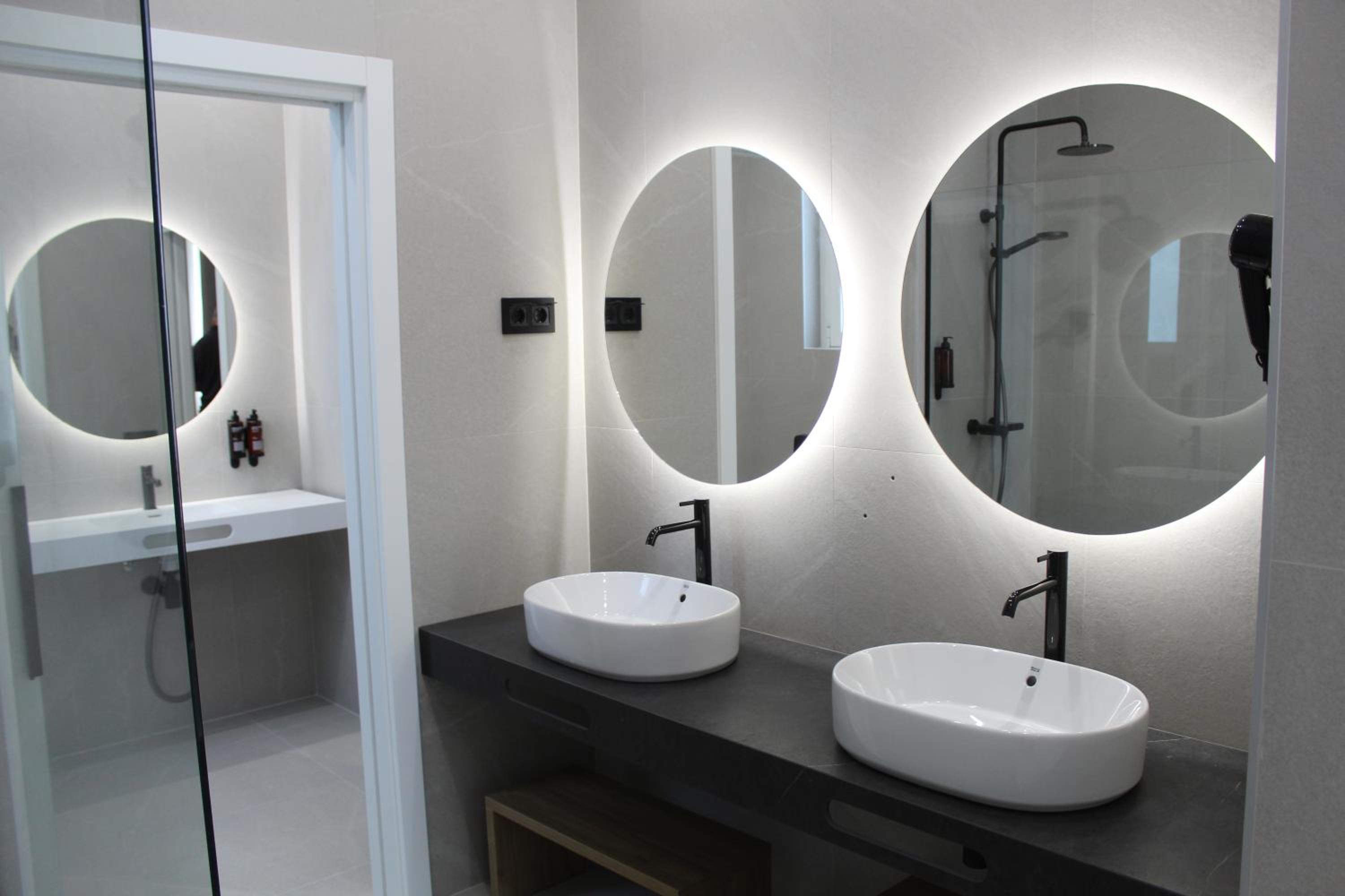 Suite with Jacuzzi photo 2