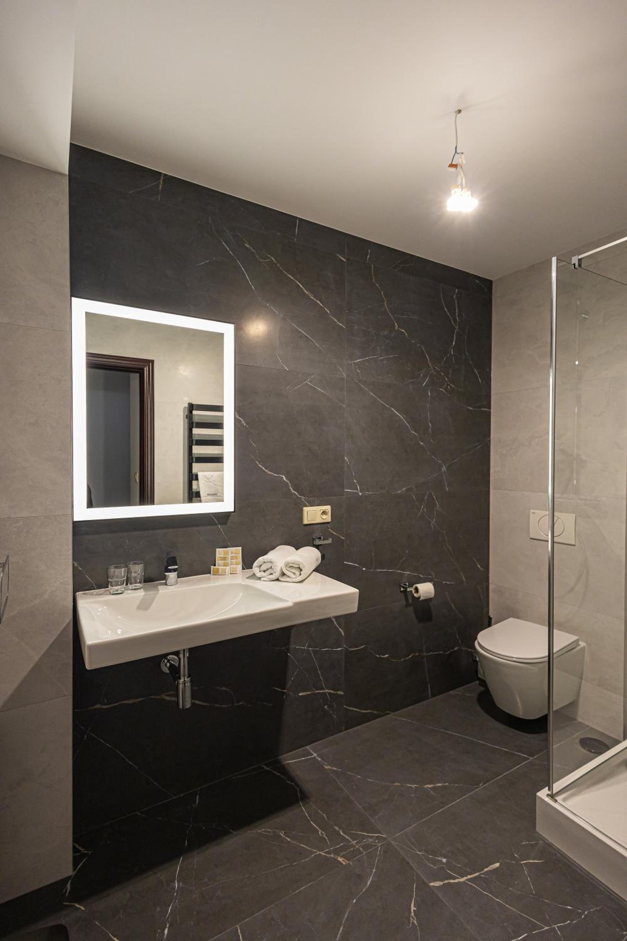 Apartment - Photo 4
