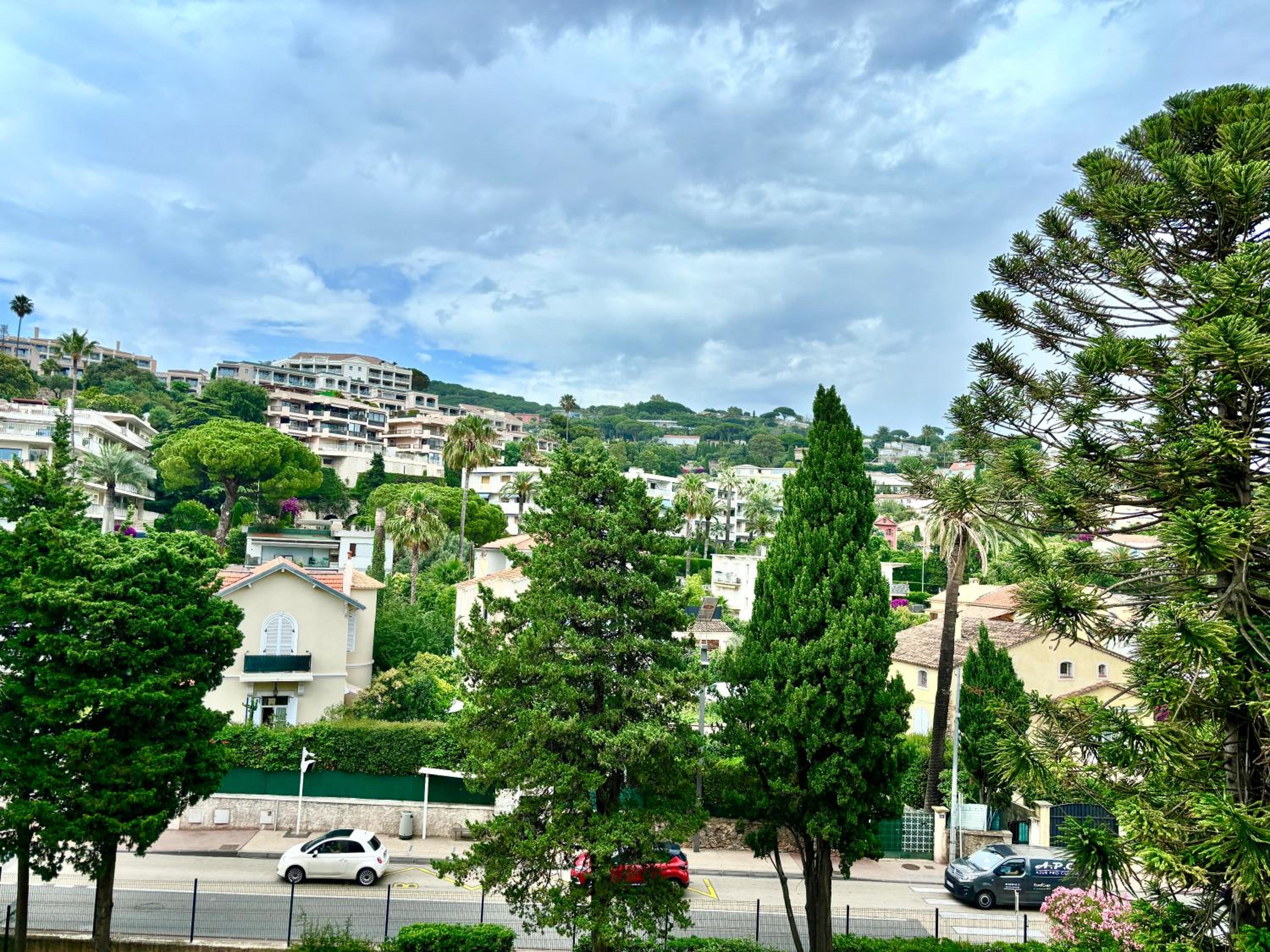 Classic Double Room With City View photo 3