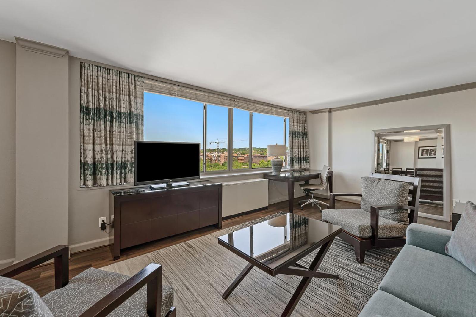 Potomac King Suite  - Photo 11