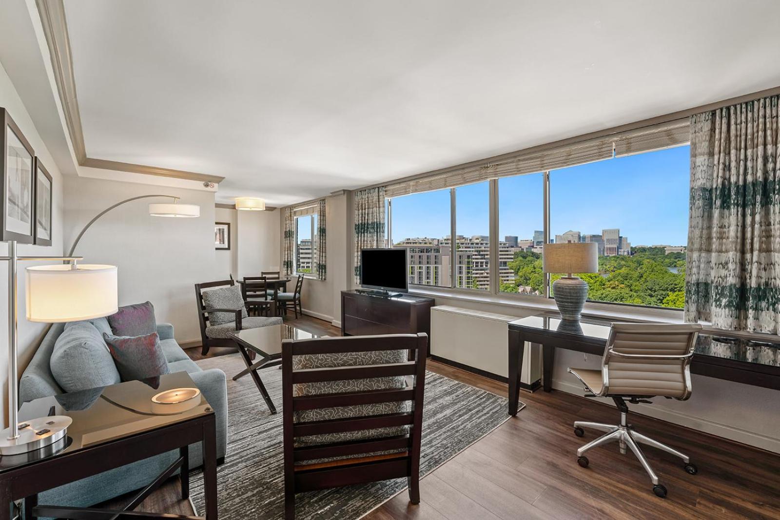 Potomac King Suite  - Photo 6