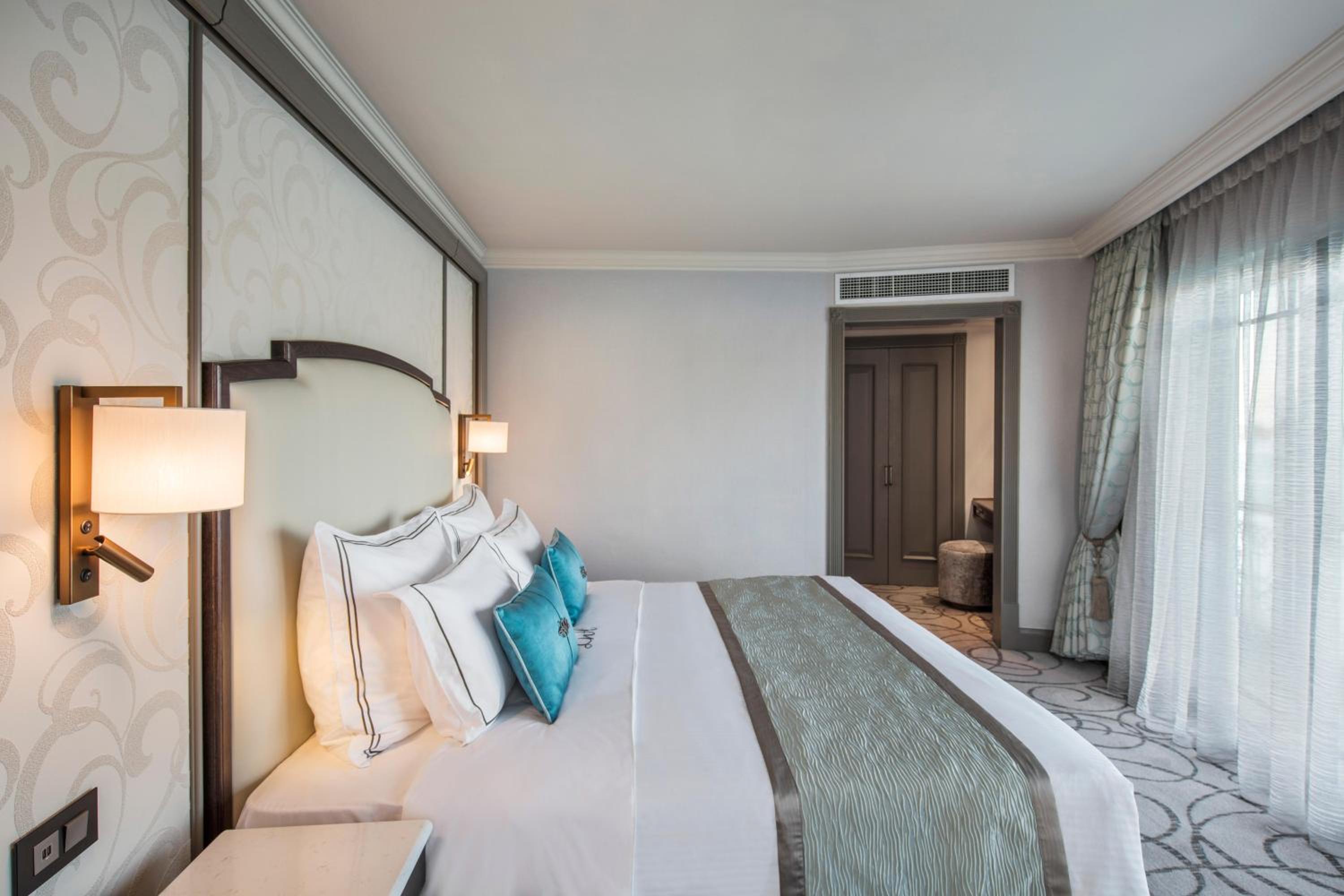 Prestige Suite - Photo 2