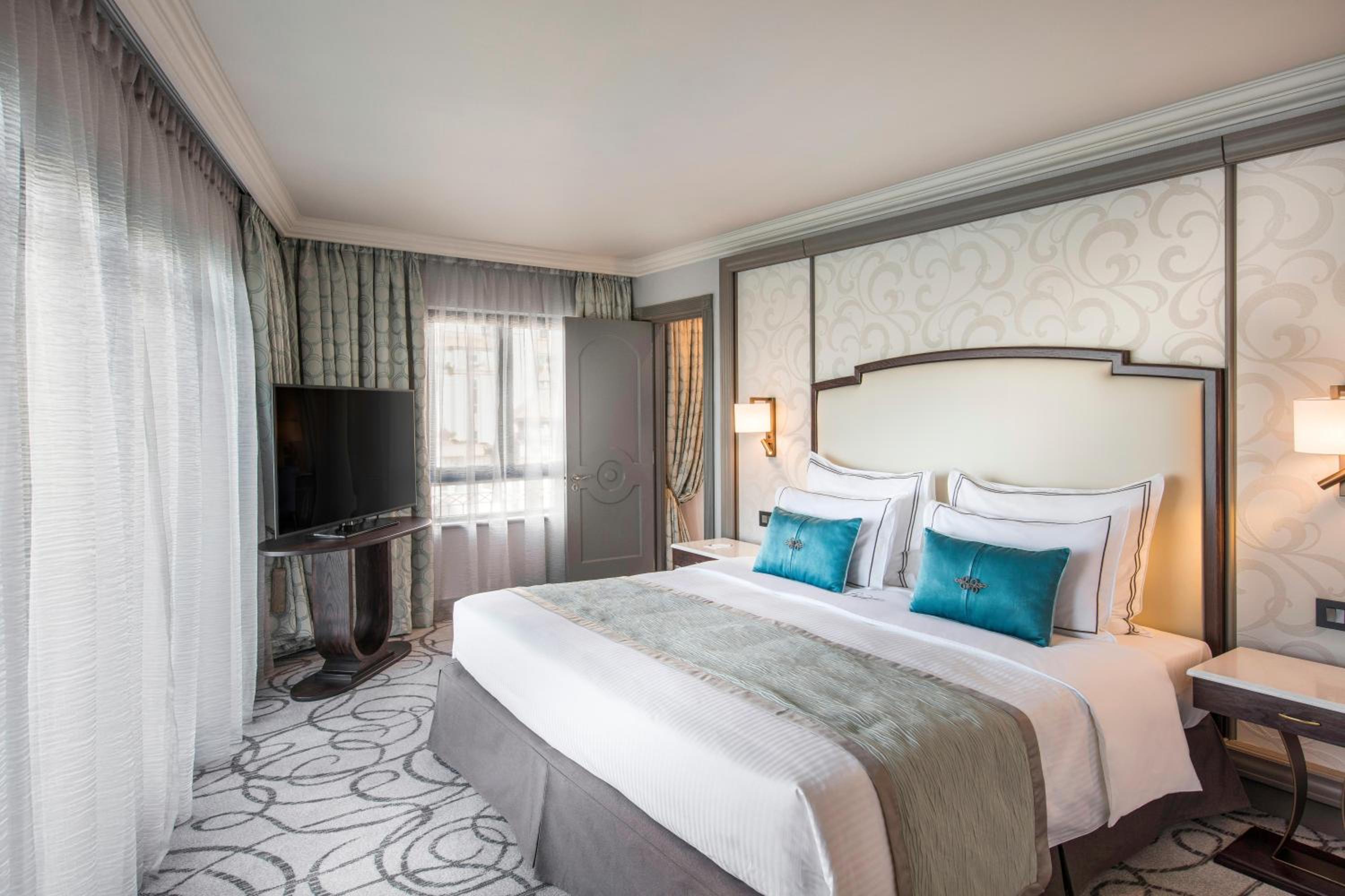 Prestige Suite - Photo 3
