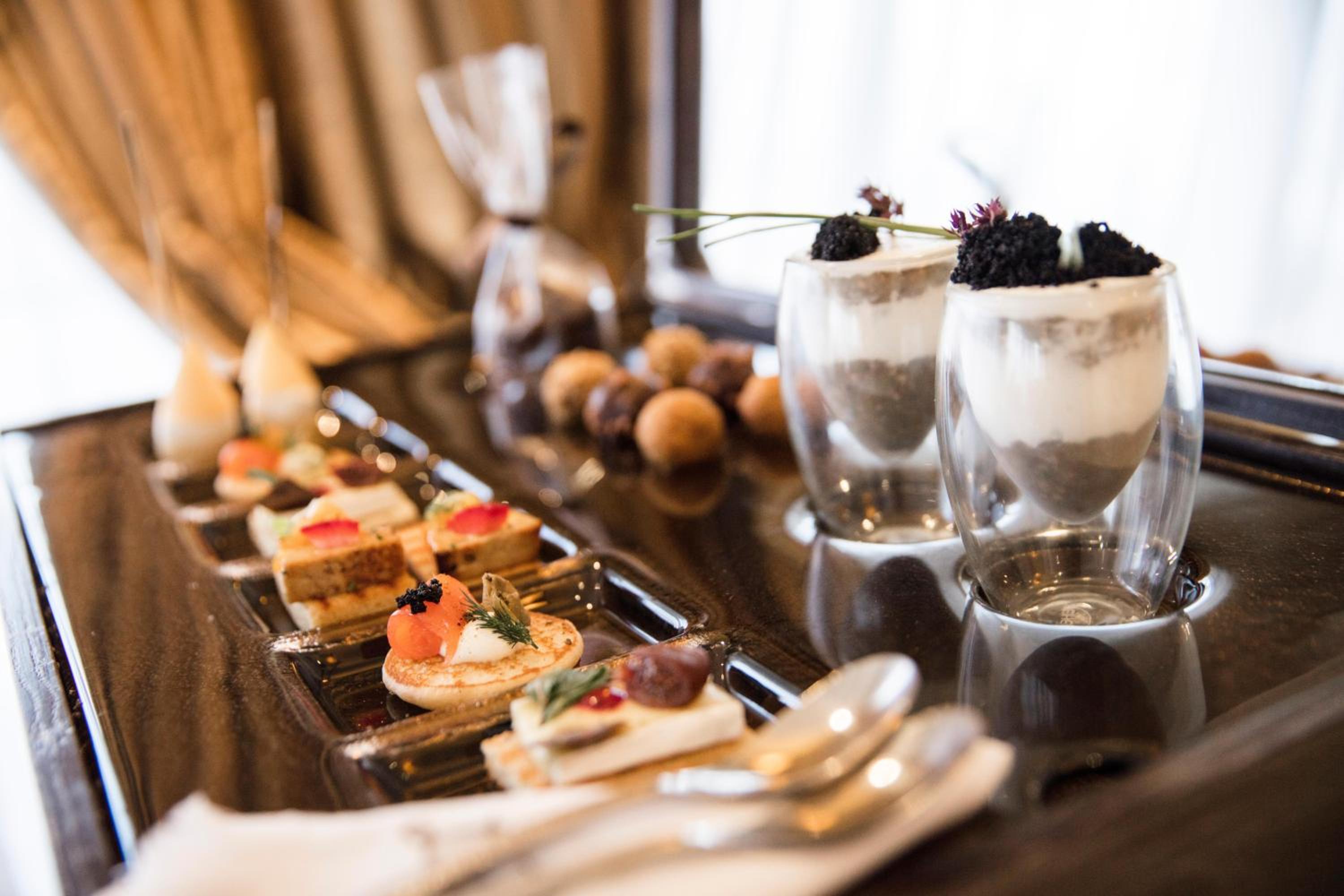 Luxury Suite - Photo 3
