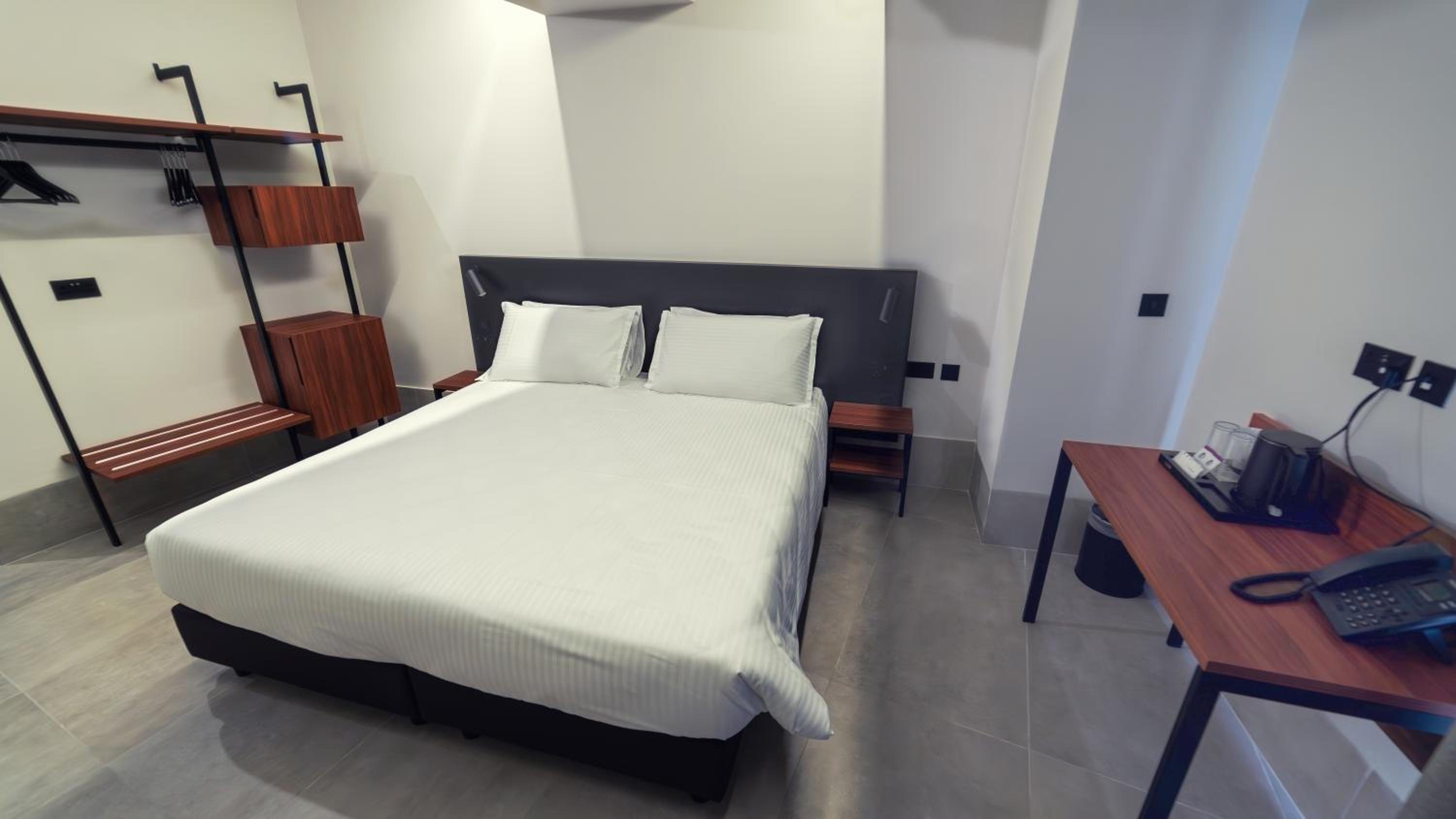 Wirtschafts-Doppel- oder Zweibettzimmer