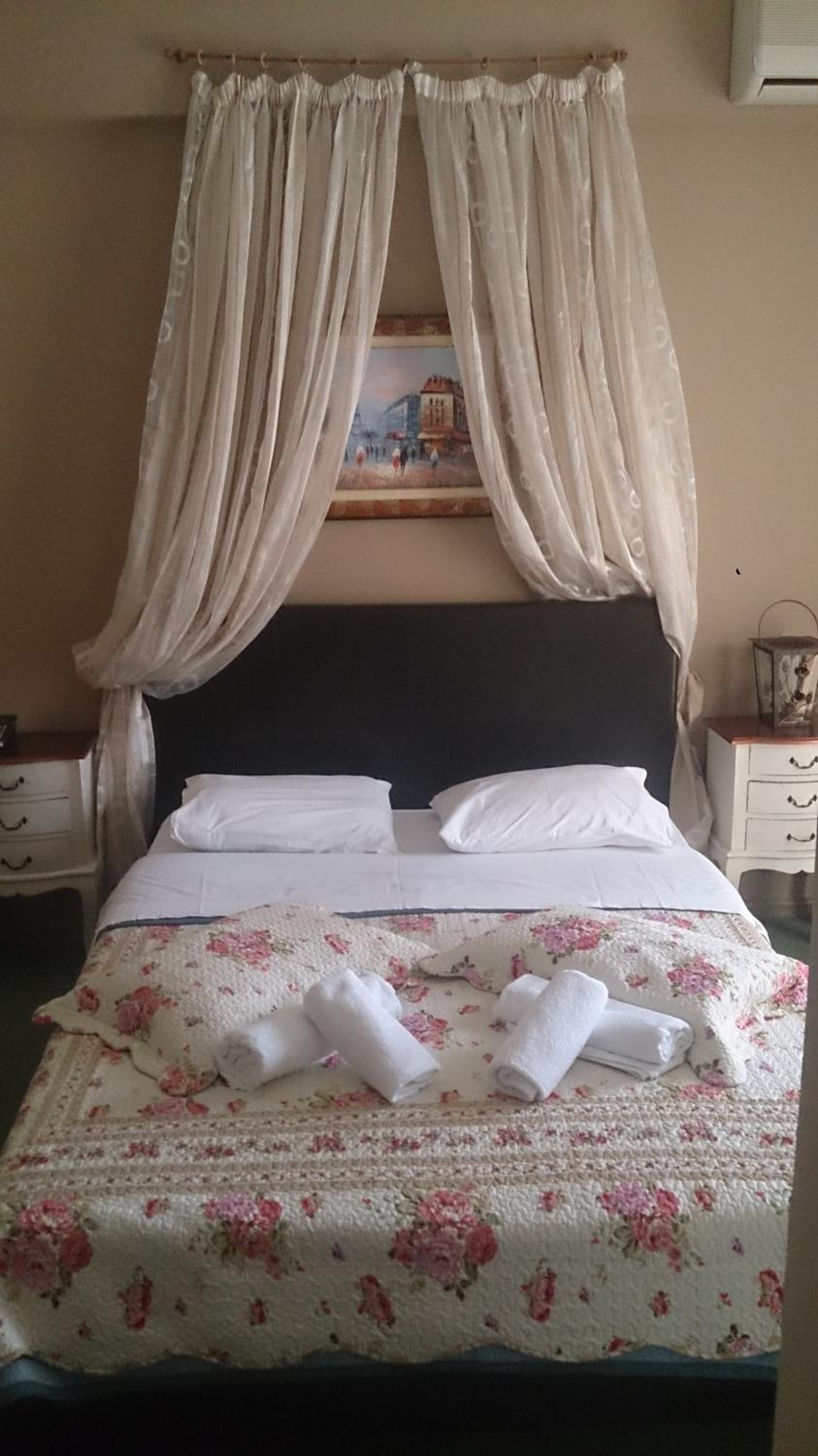Double or Twin Room - Photo 1