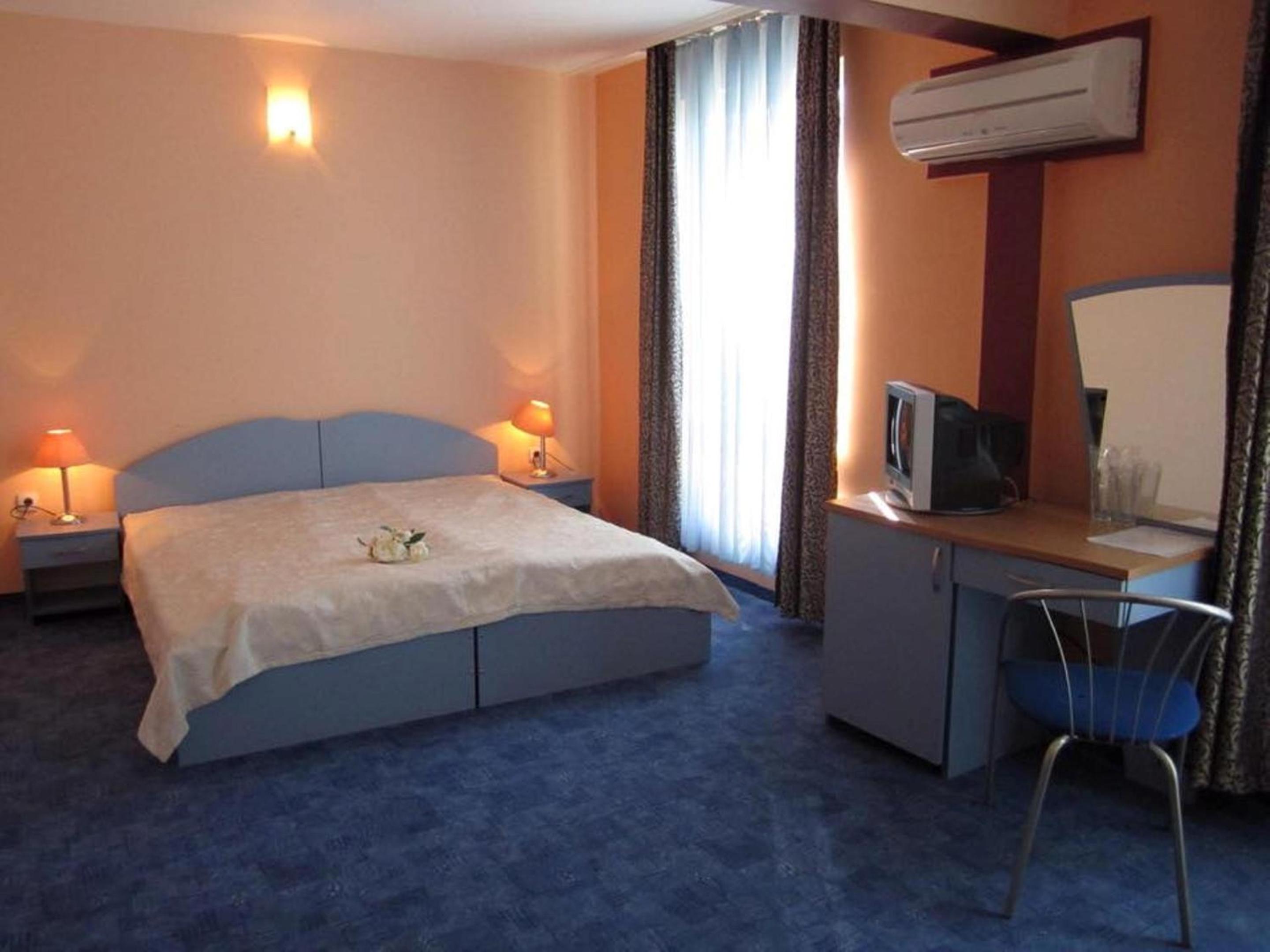 Junior Suite (2 Adults) photo 2