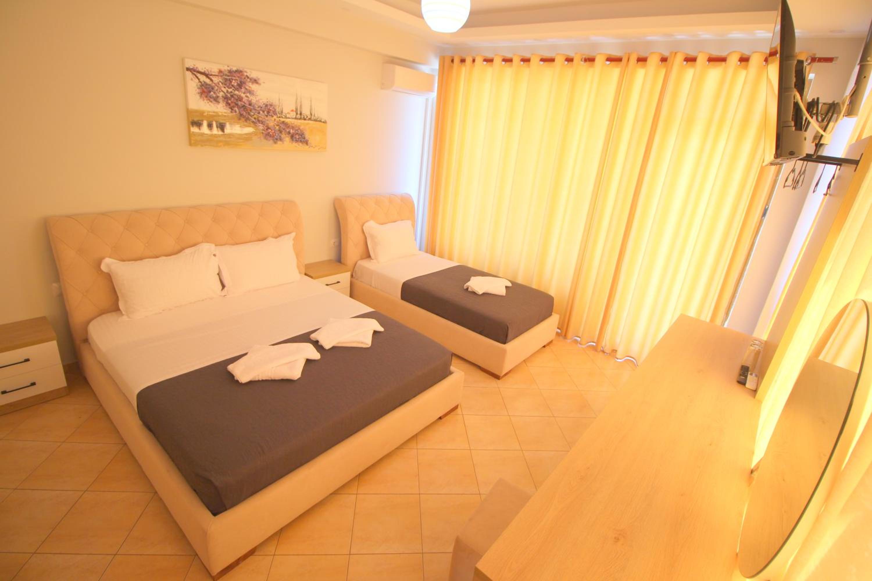 Deluxe Triple Room