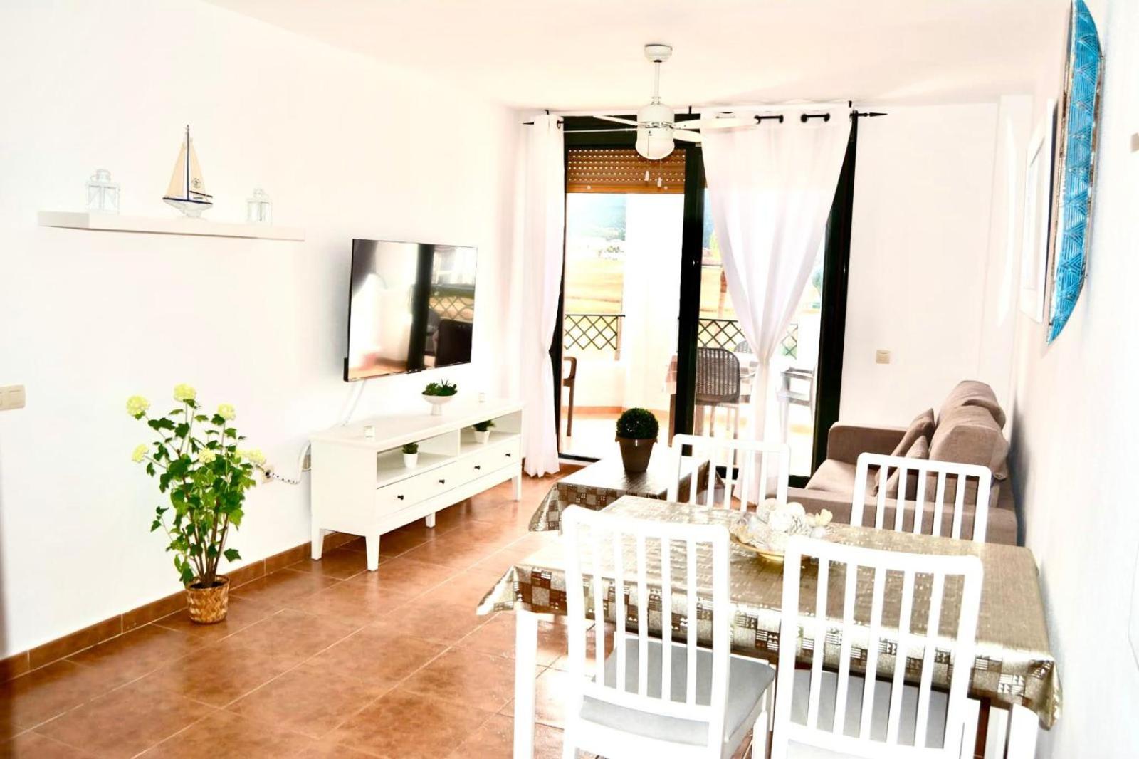 Apartamento de una habitación con terraza