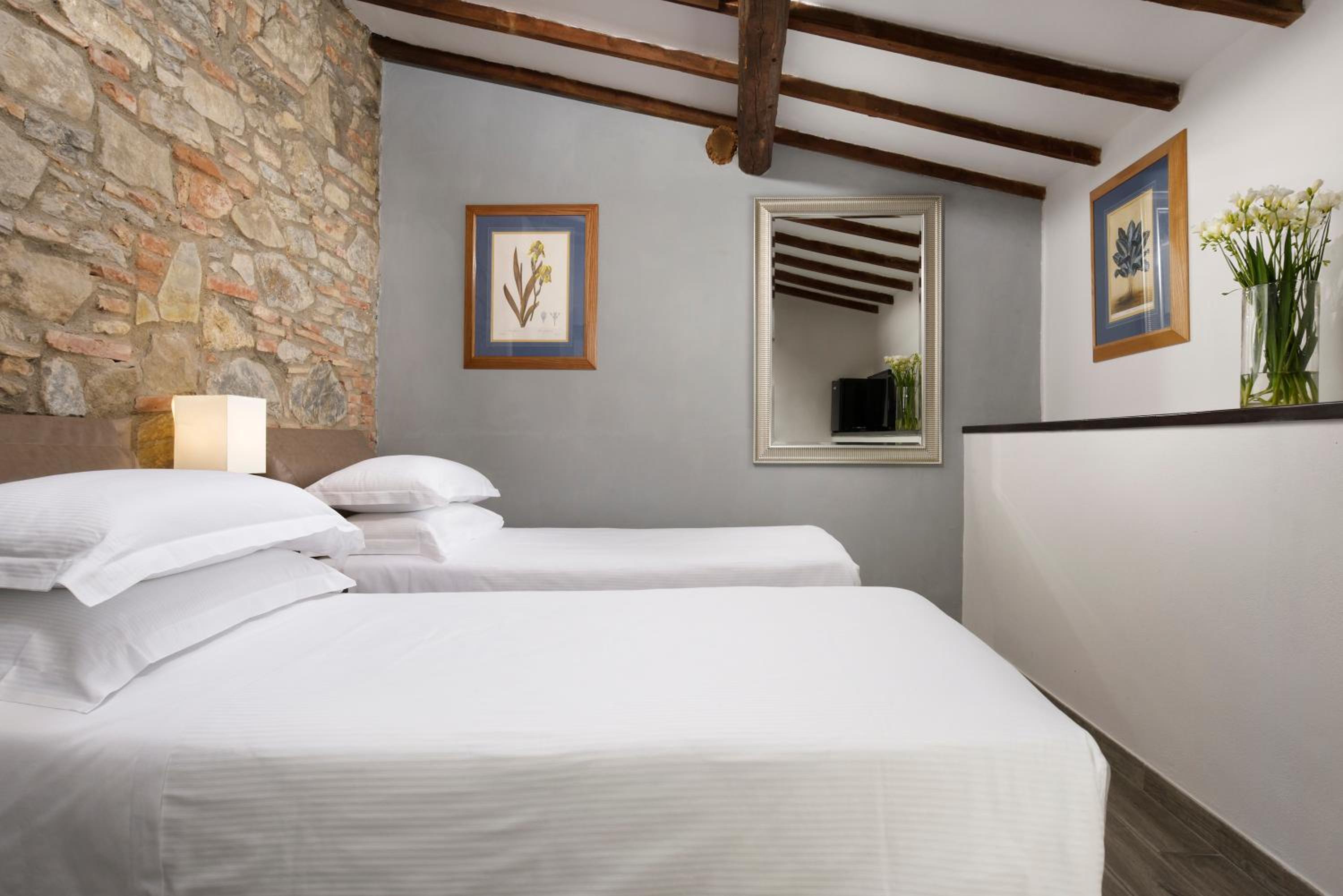 Double or Twin Room photo 1