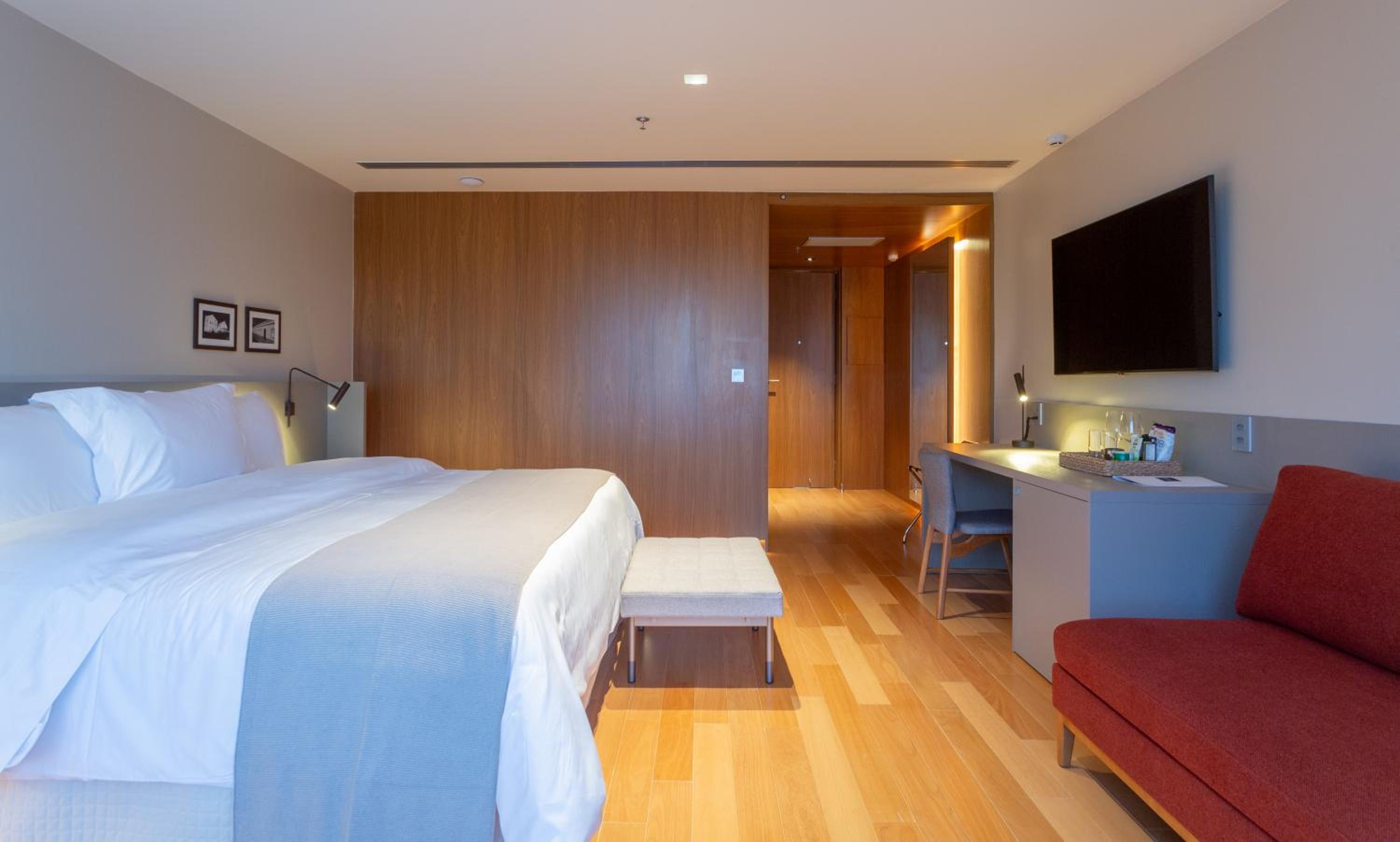 King Room - Disability Access photo 3