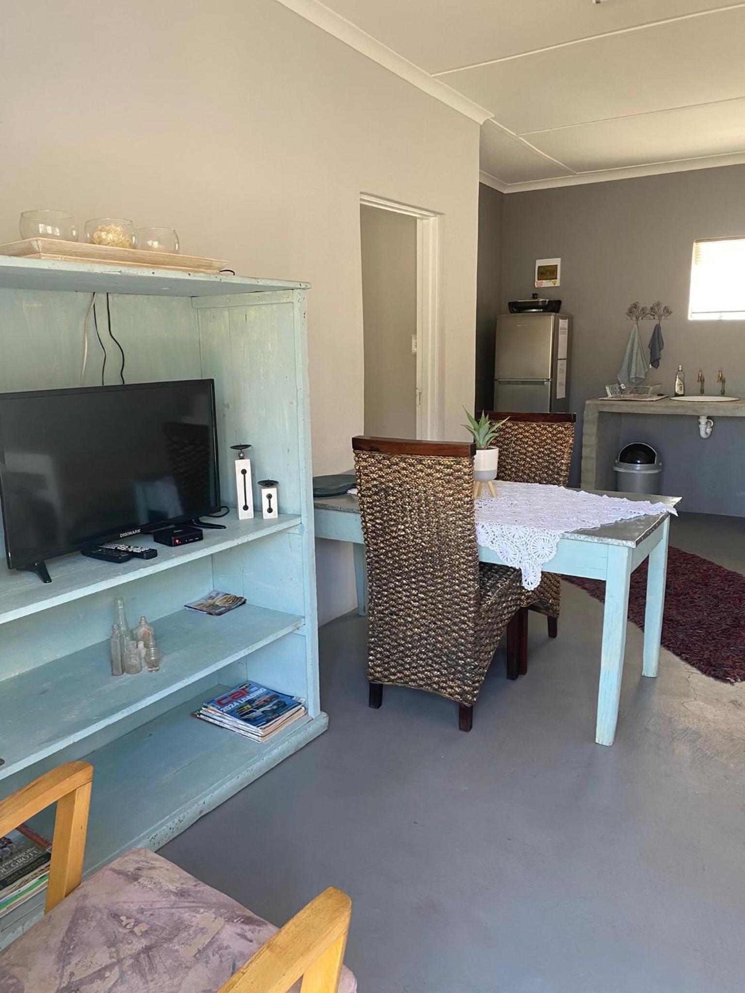 Two-Bedroom Apartment - Photo 4