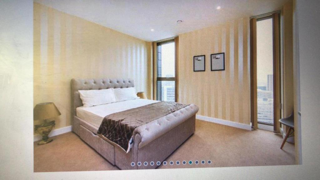 Deluxe King Room photo 2