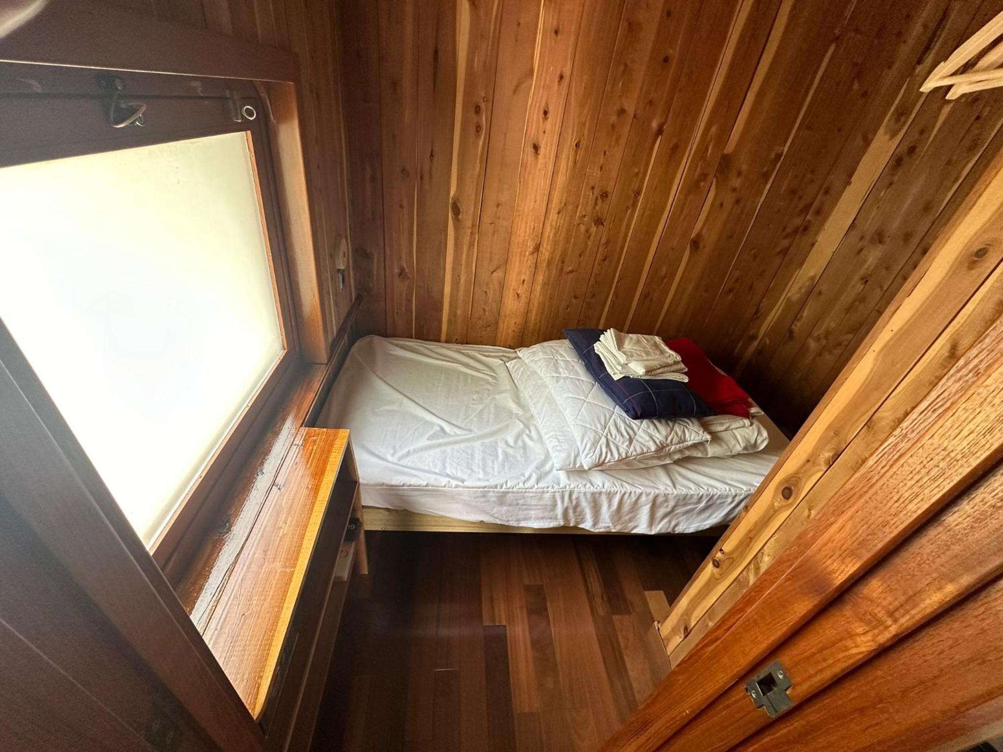 Deluxe Family Suite photo 3