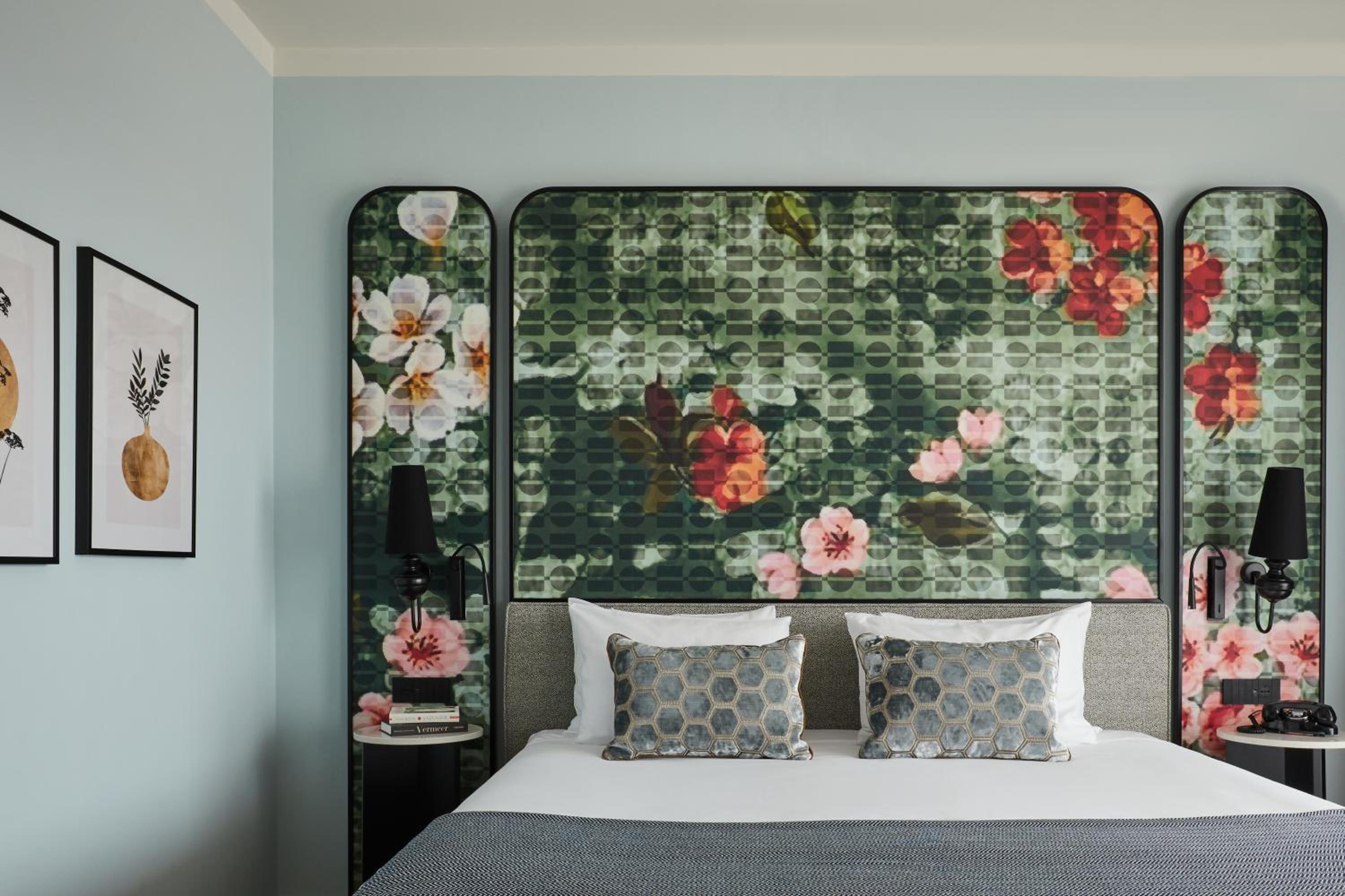 Premium King Room