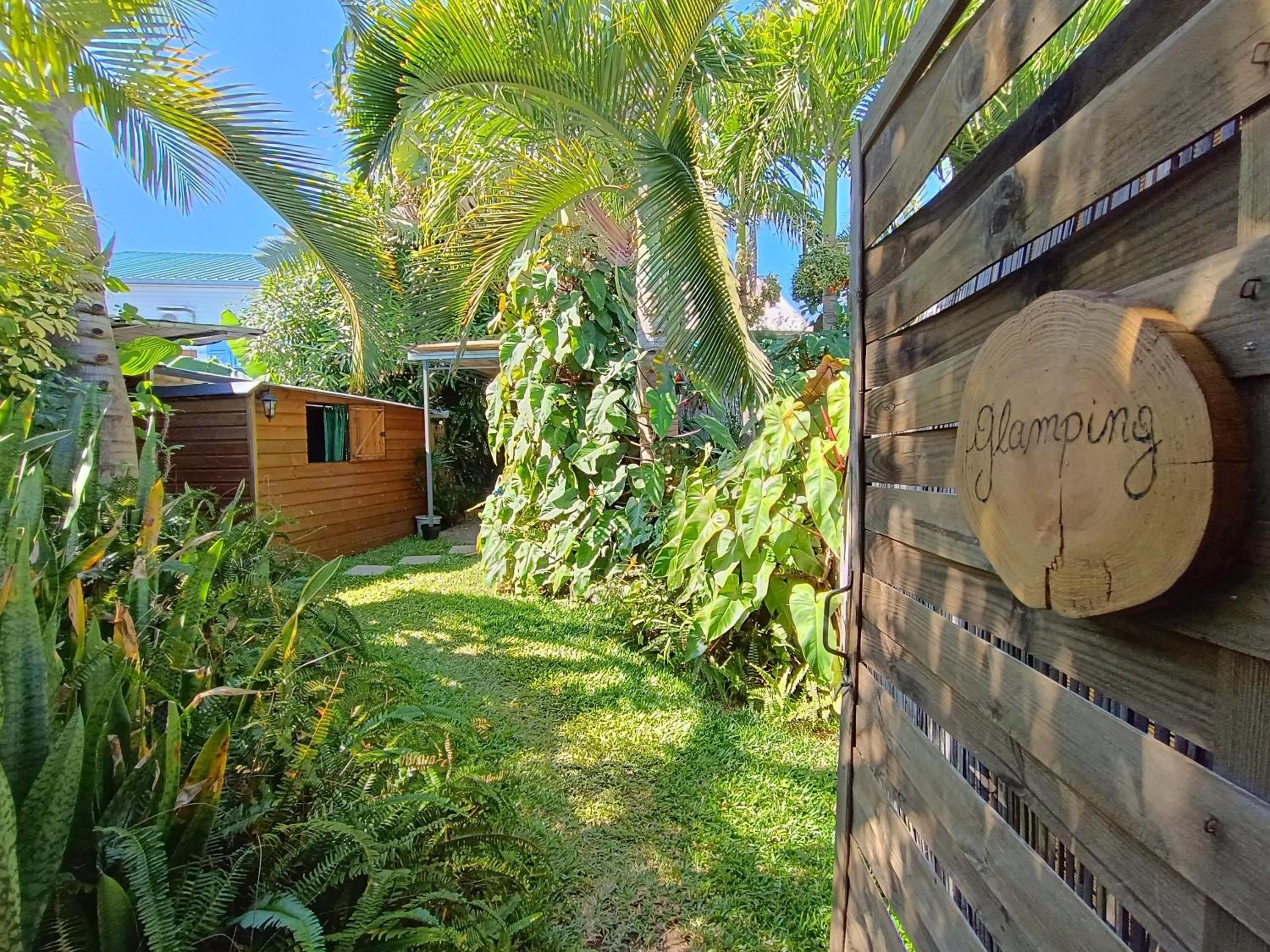 Bungalow with Garden View photo 2