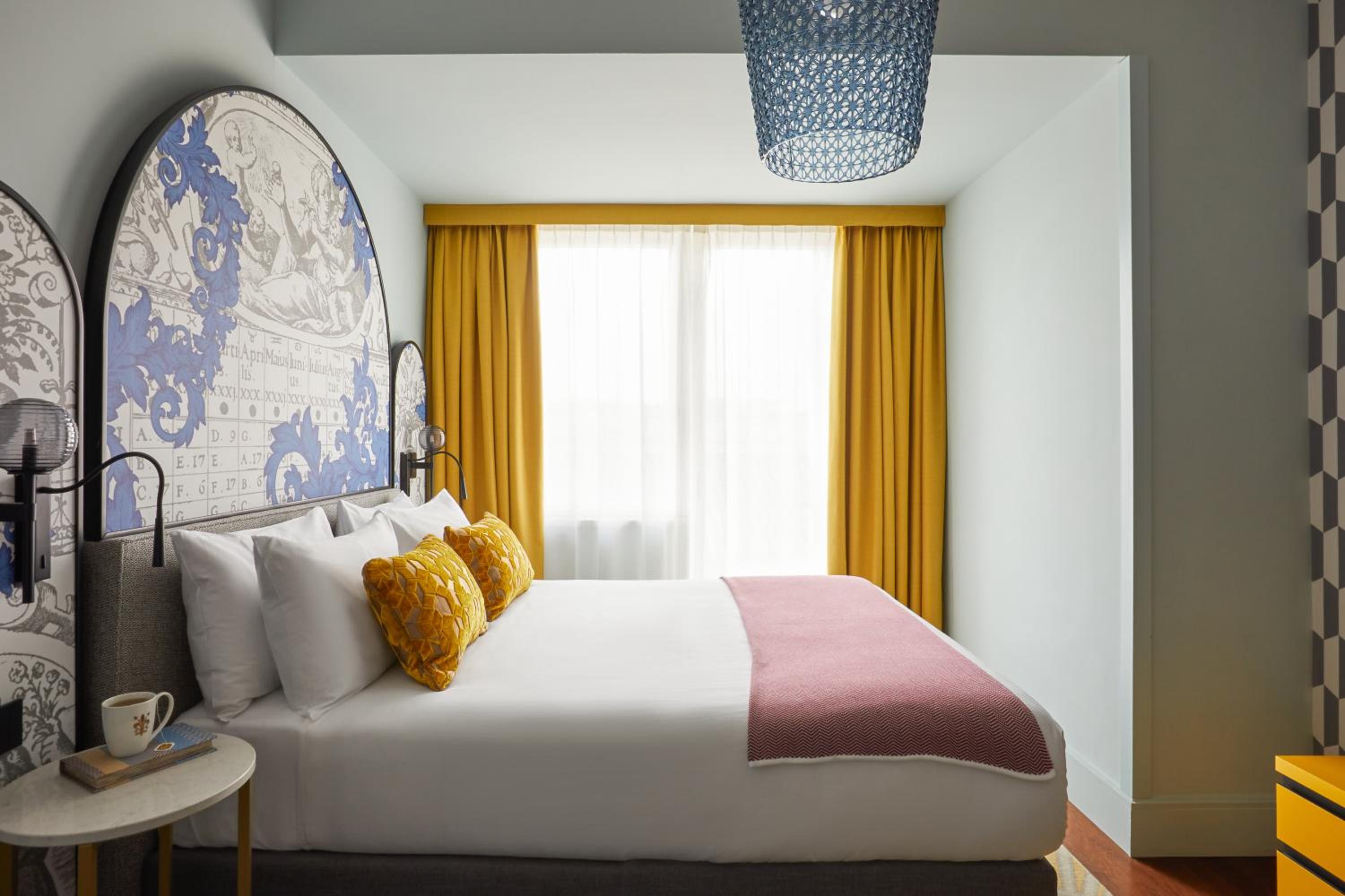 Standard Queen Room - Accessible