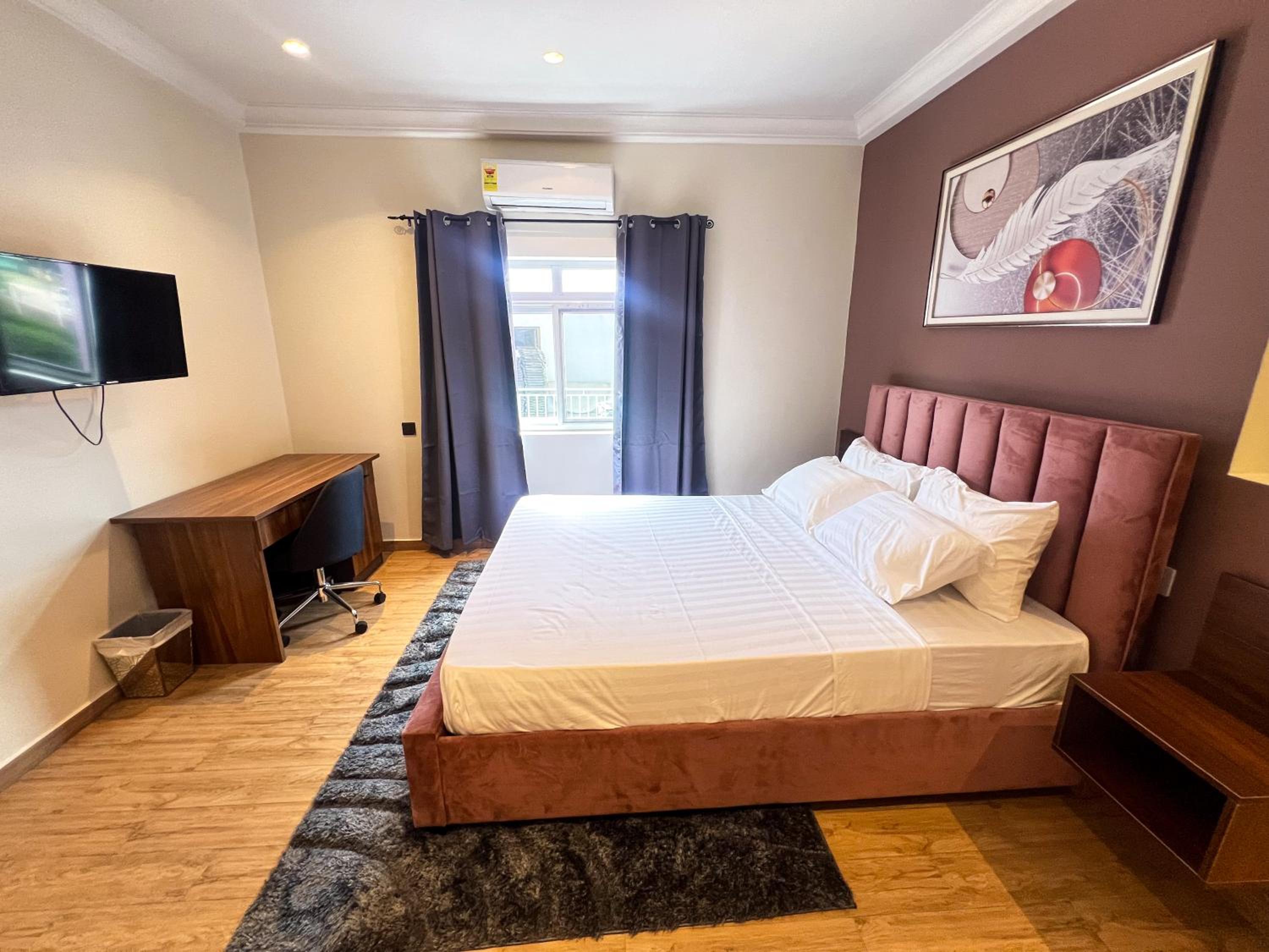 Queen Room