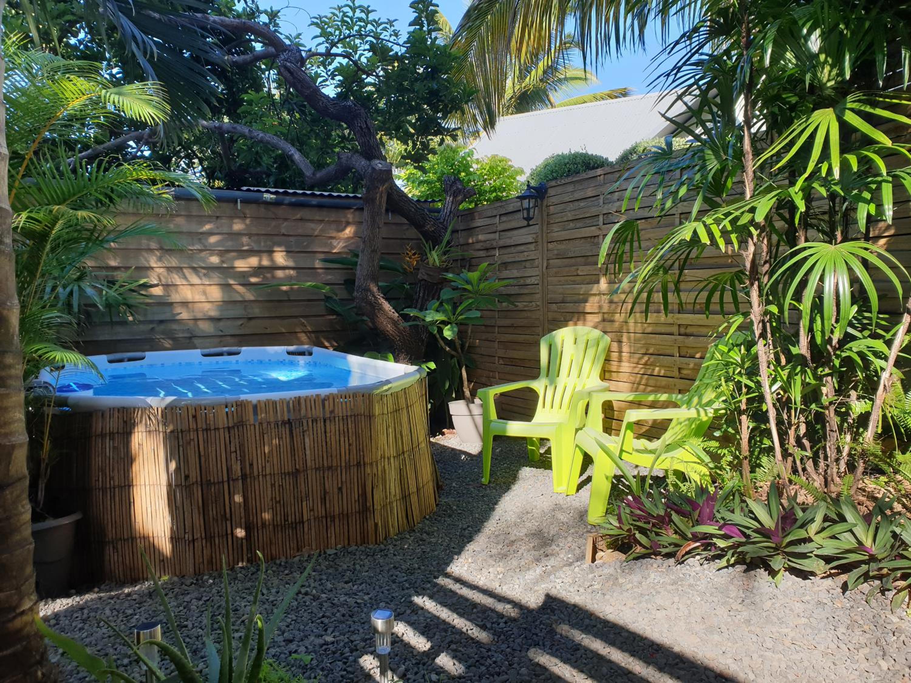 Bungalow photo 2