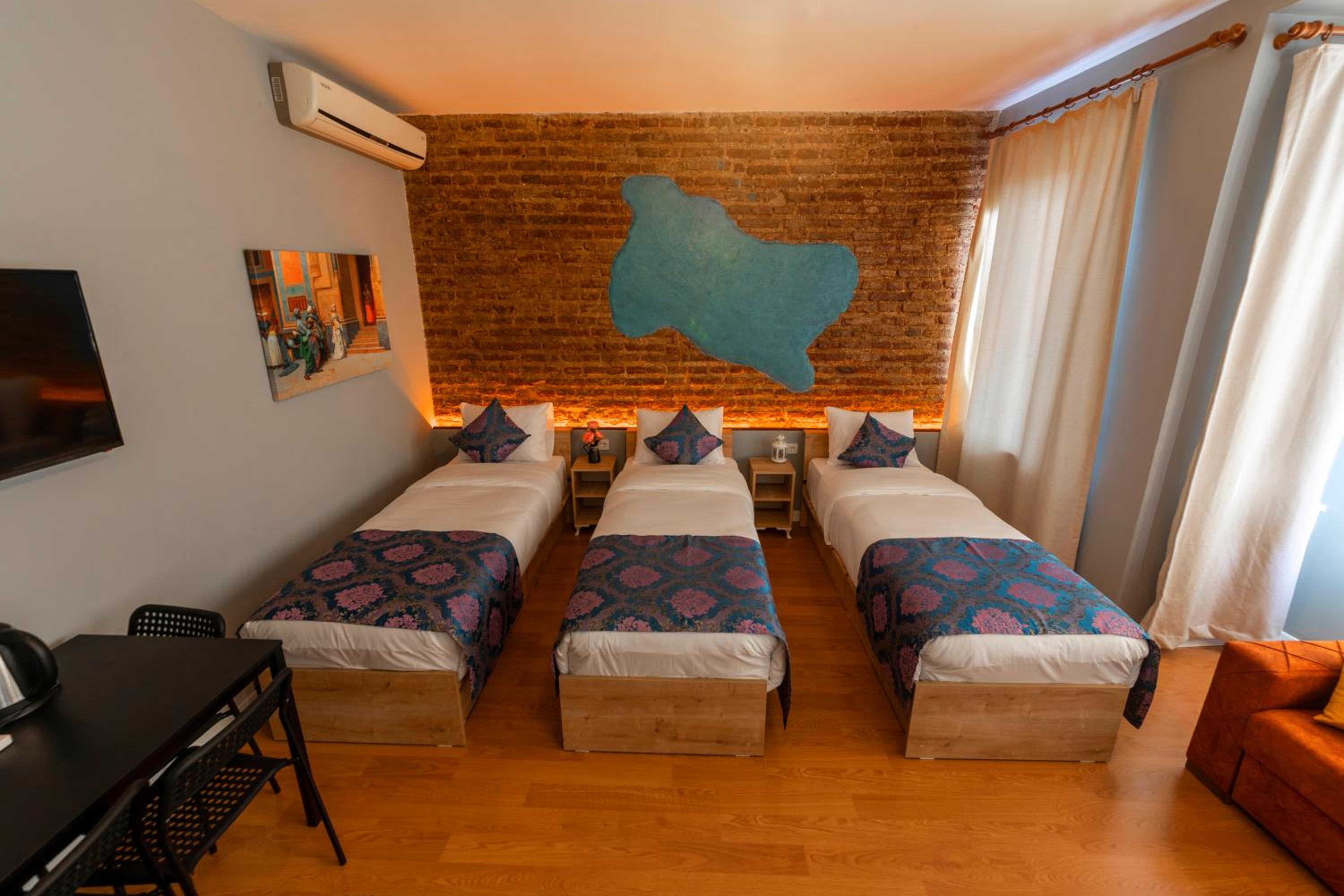 One-Bedroom Apartment With City View photo 1