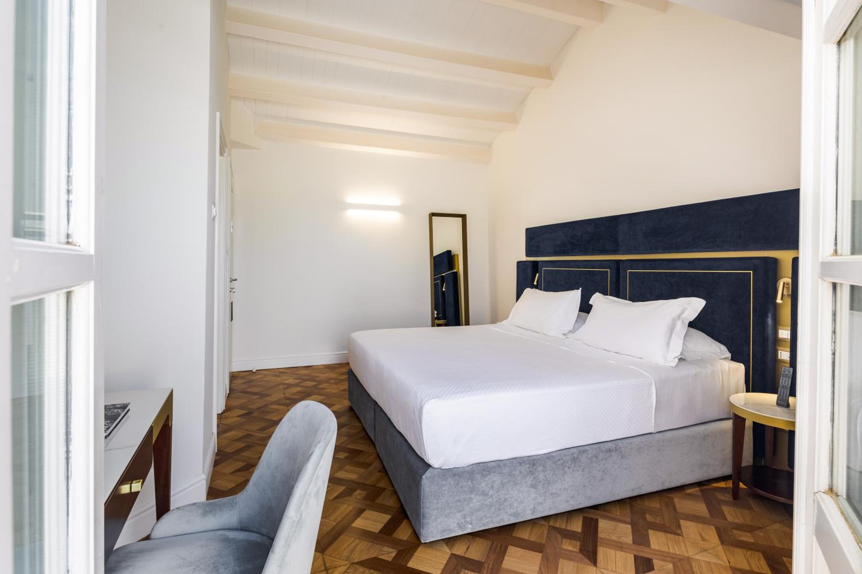 Superior Double Room - Photo 1