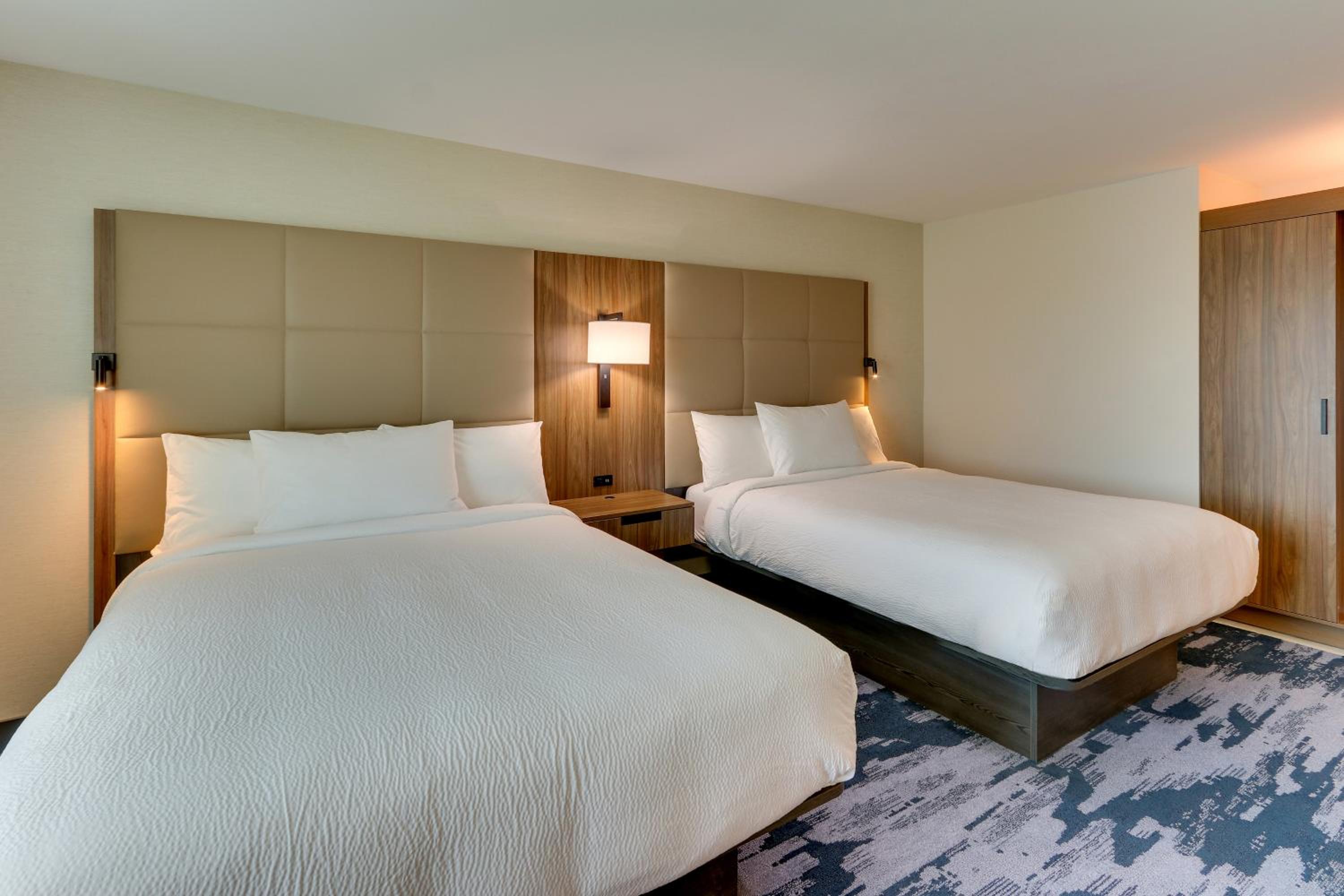 Double Queen Room