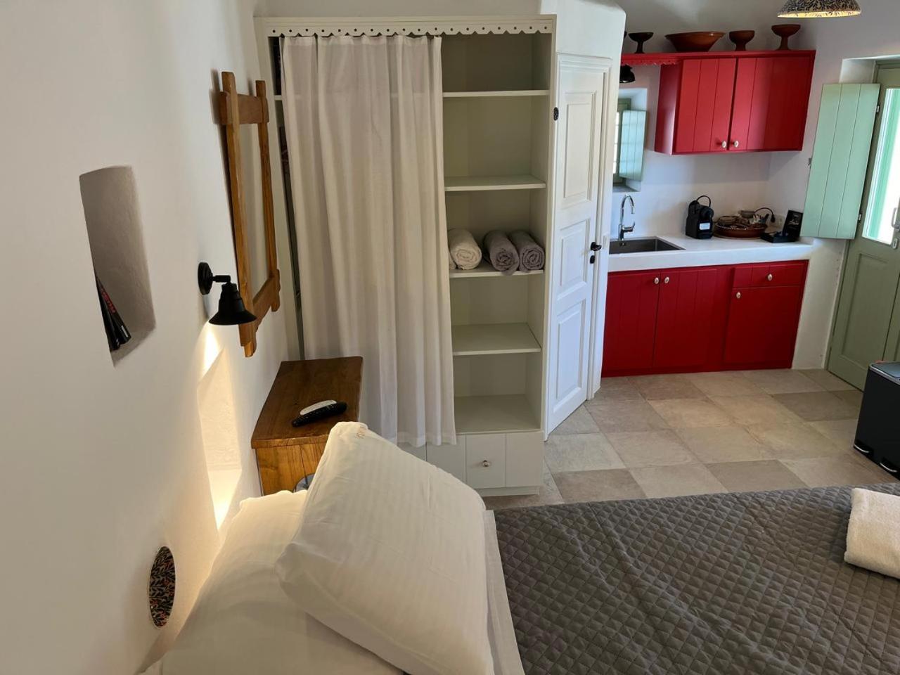 Triple Room with Sea View - Photo 29