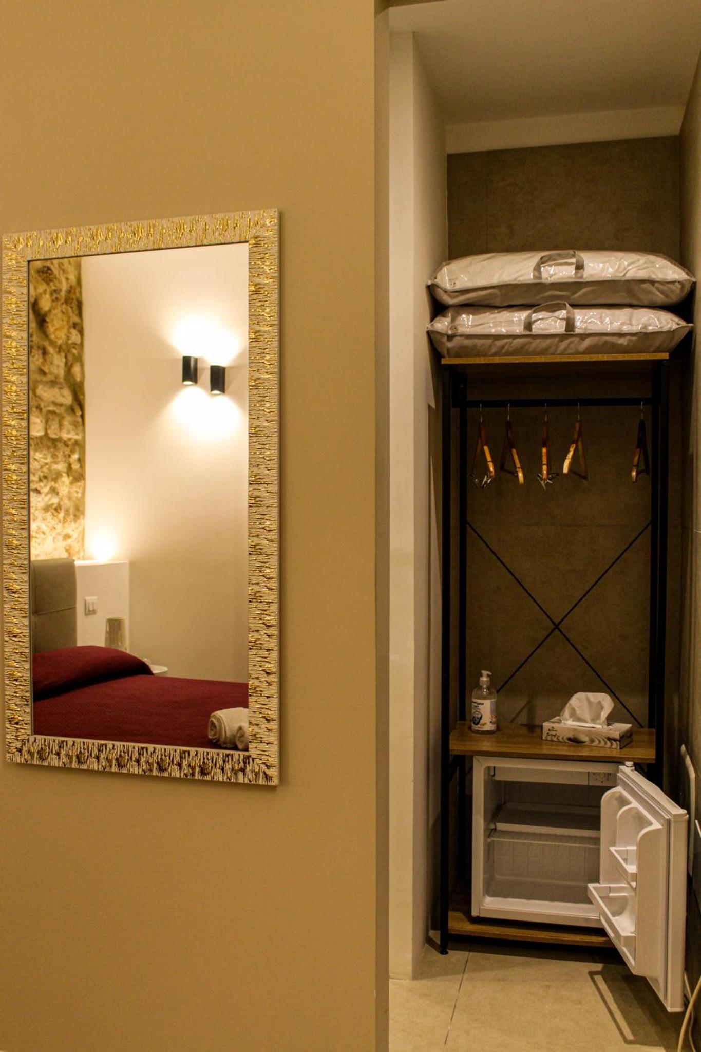 Double Room with Private Bathroom photo 3