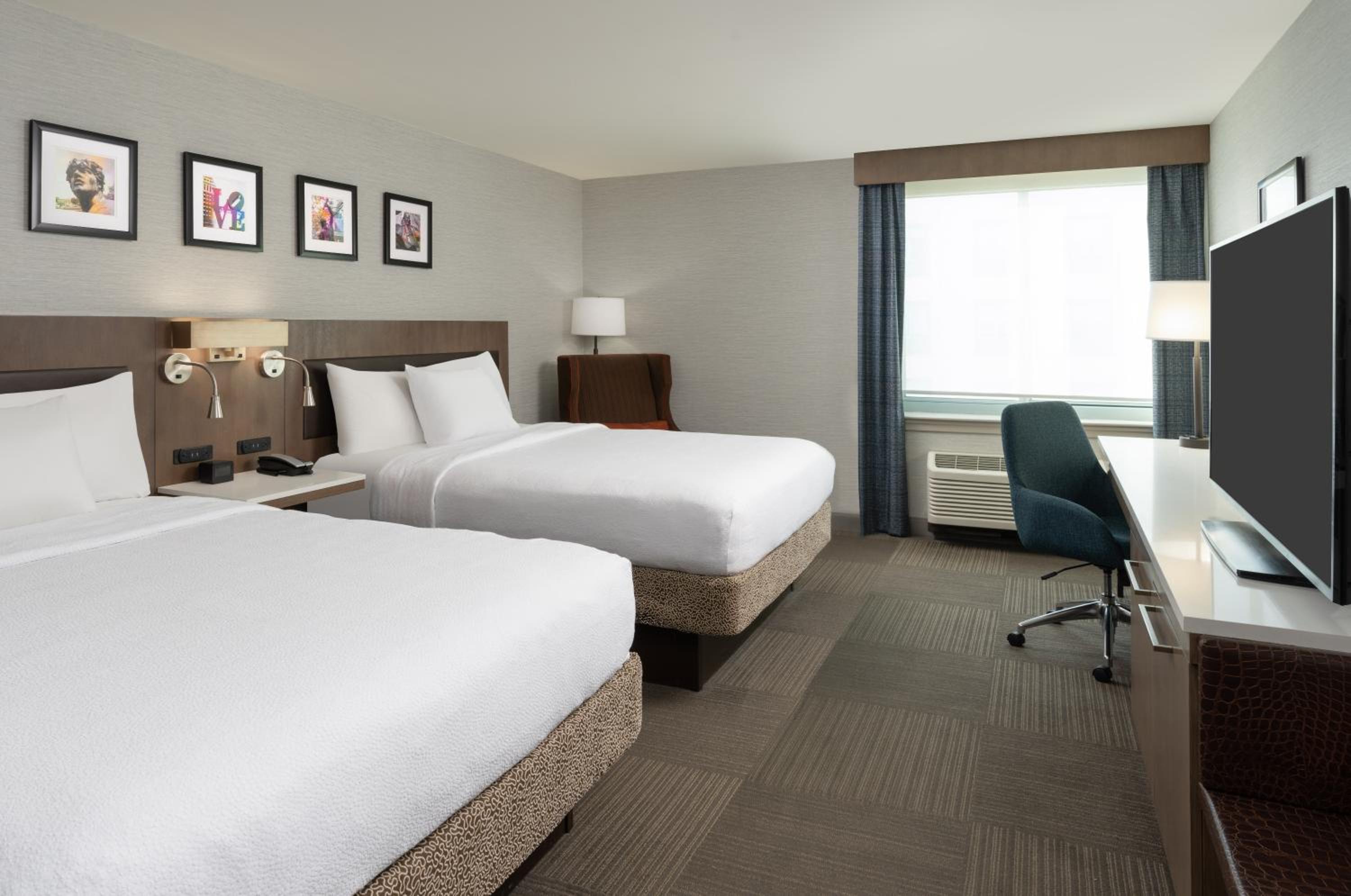 Queen Room with Two Queen Beds and Accessible Tub - Mobility Access