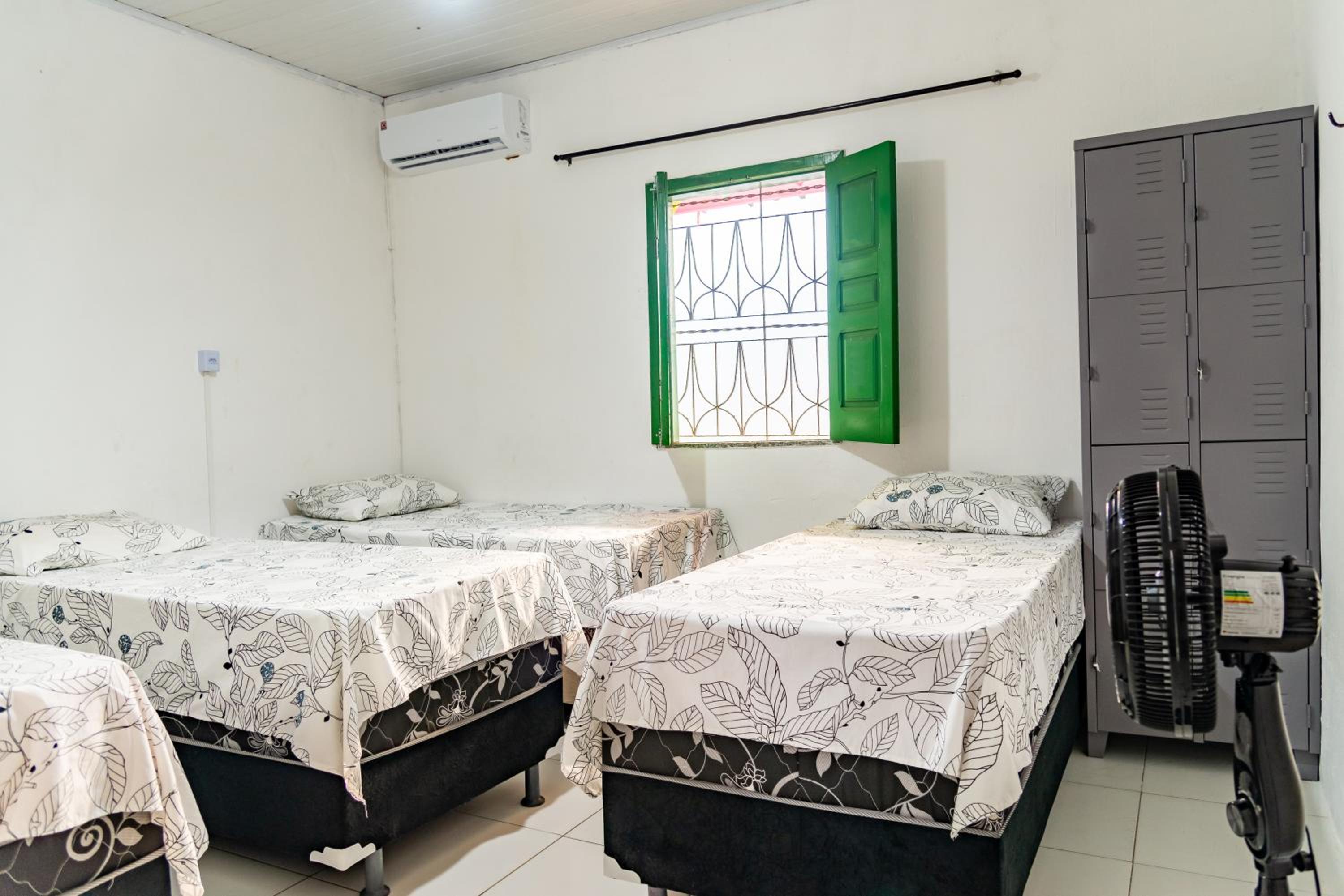 Bed in 6-Bed Female Dormitory Room photo 1