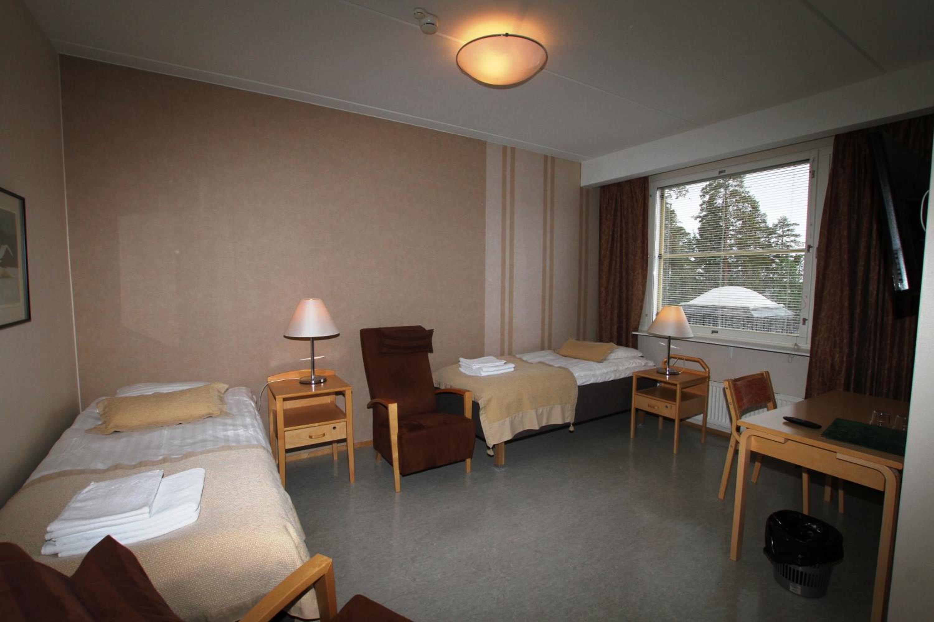 Standard Twin Room - Photo 2